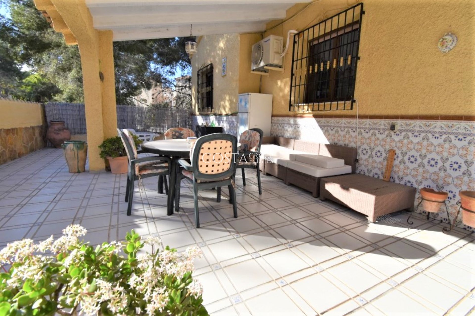 Resale - Villa -
Orihuela - Villamartin