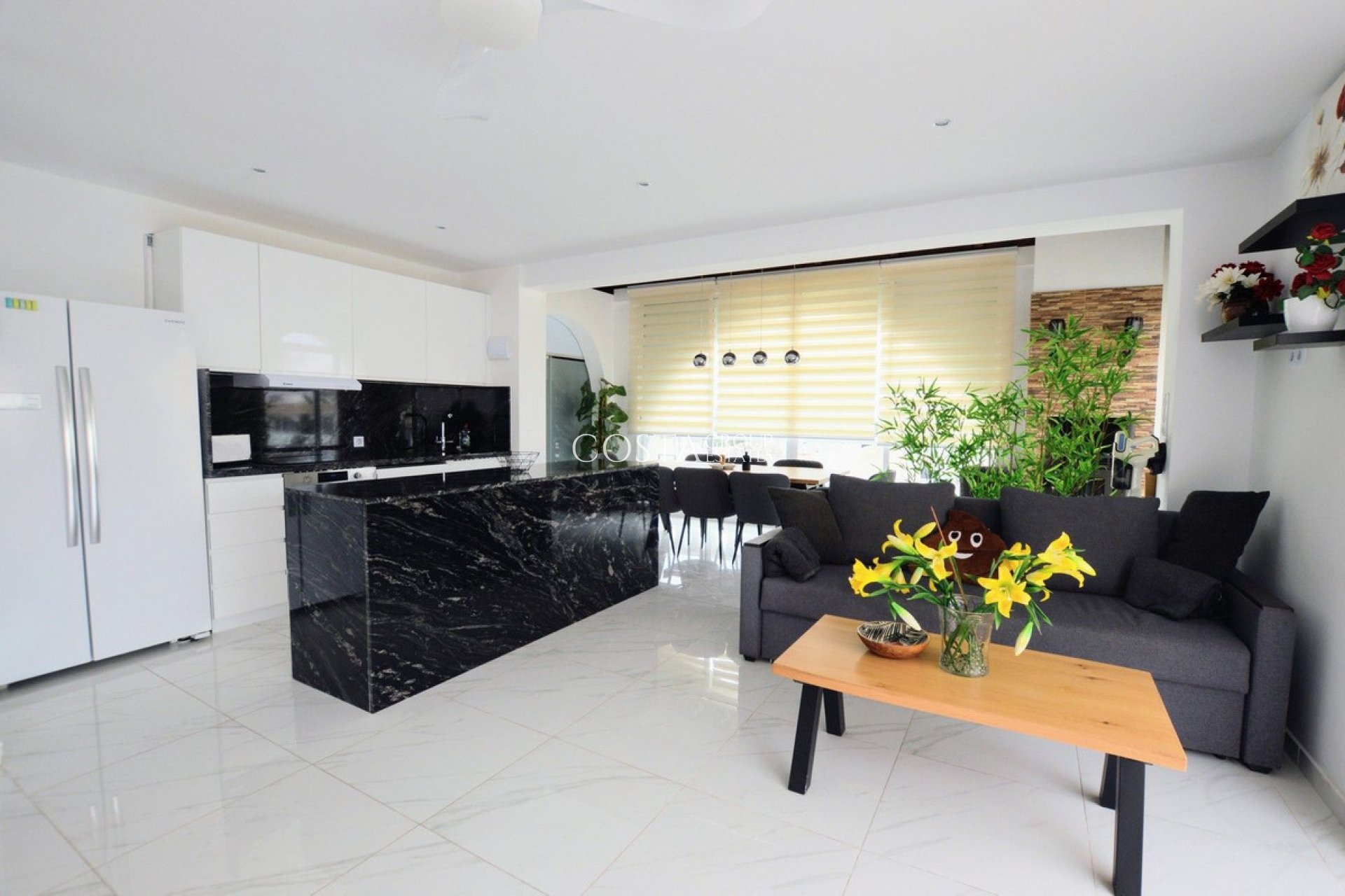 Resale - Villa -
Orihuela - Villamartin