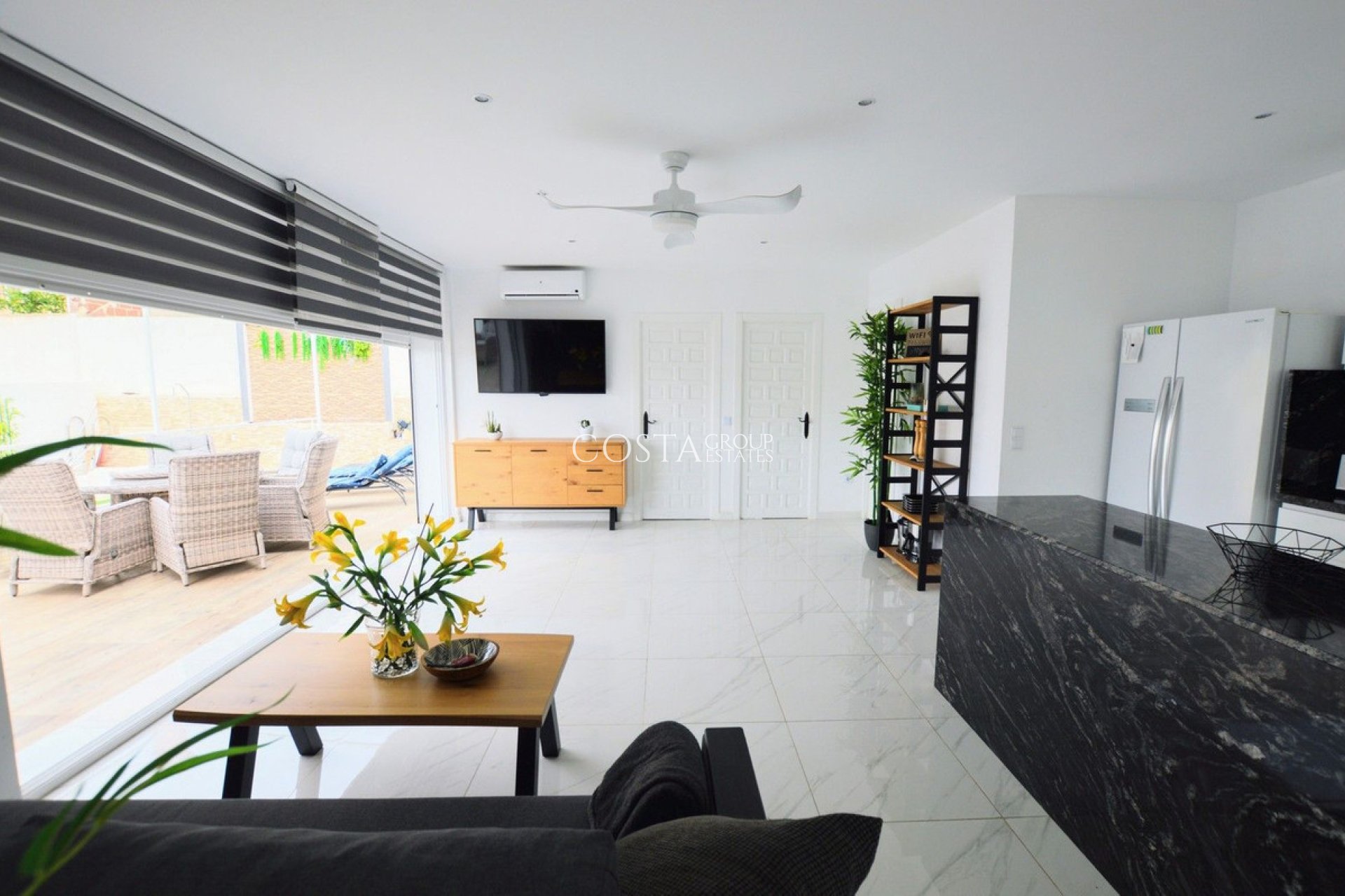 Resale - Villa -
Orihuela - Villamartin