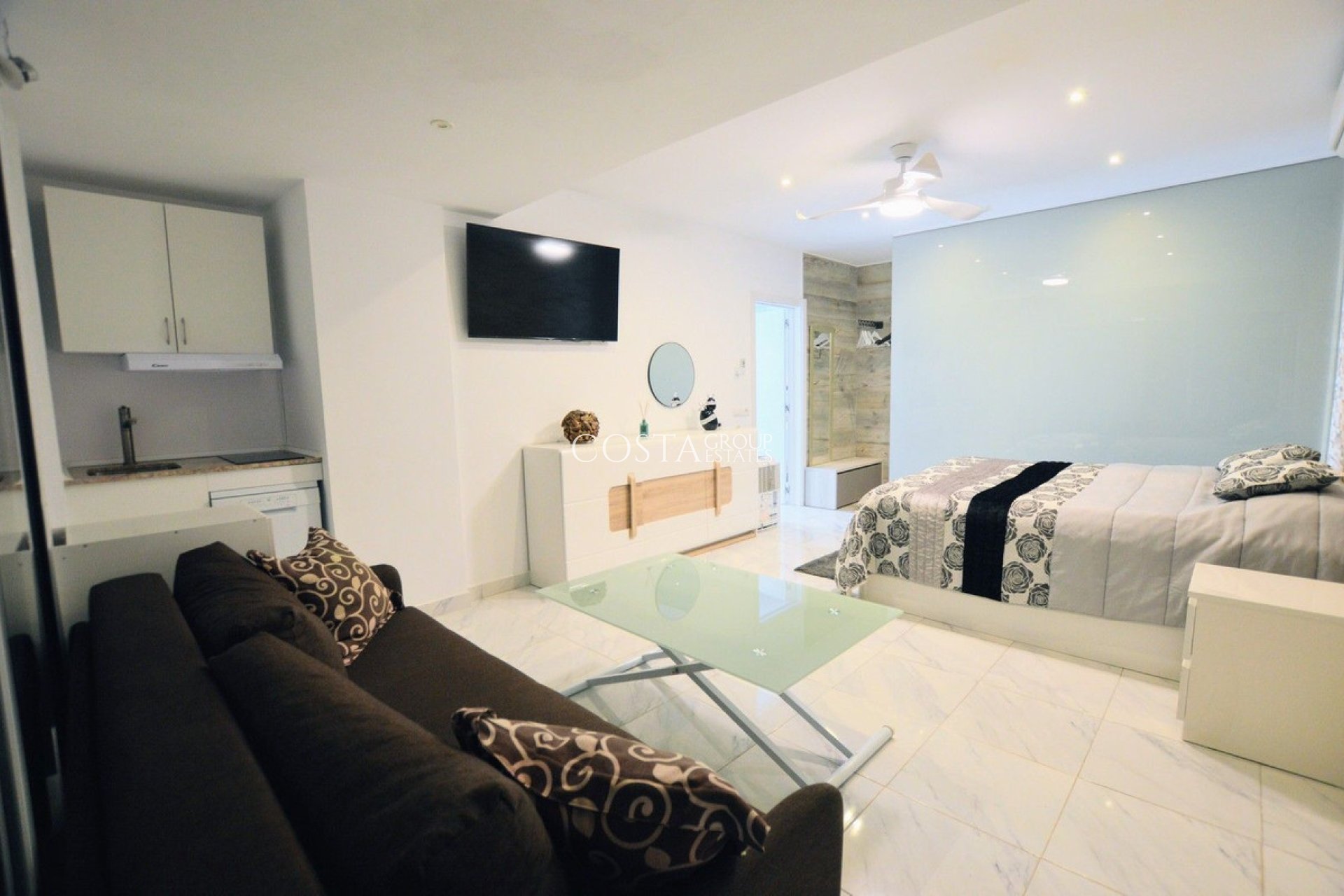 Resale - Villa -
Orihuela - Villamartin