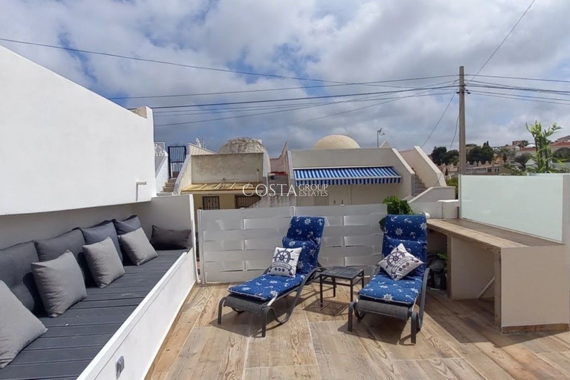 Resale - Villa -
Orihuela - Villamartin