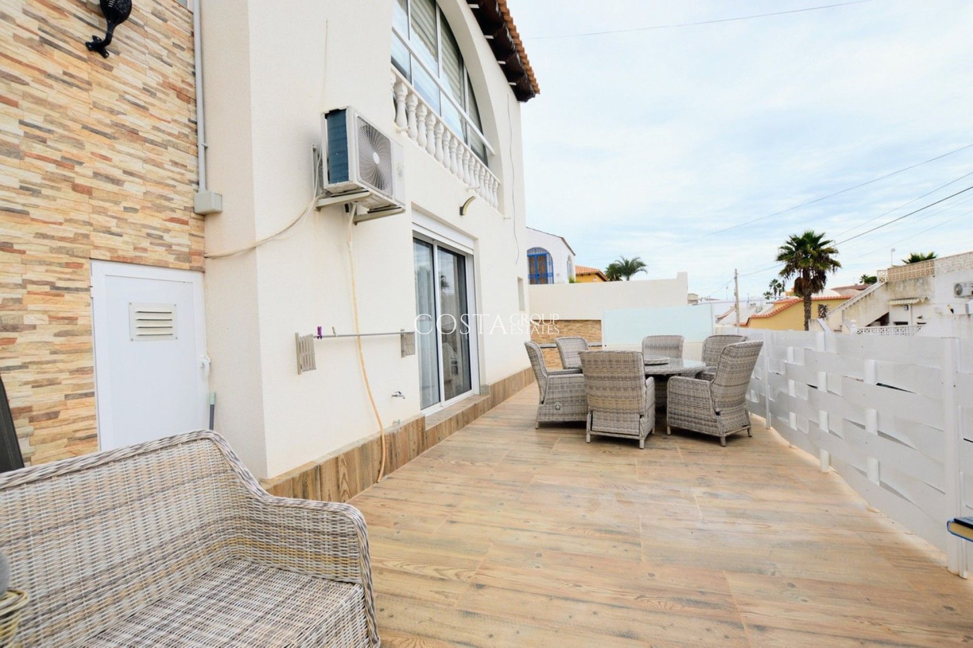 Resale - Villa -
Orihuela - Villamartin