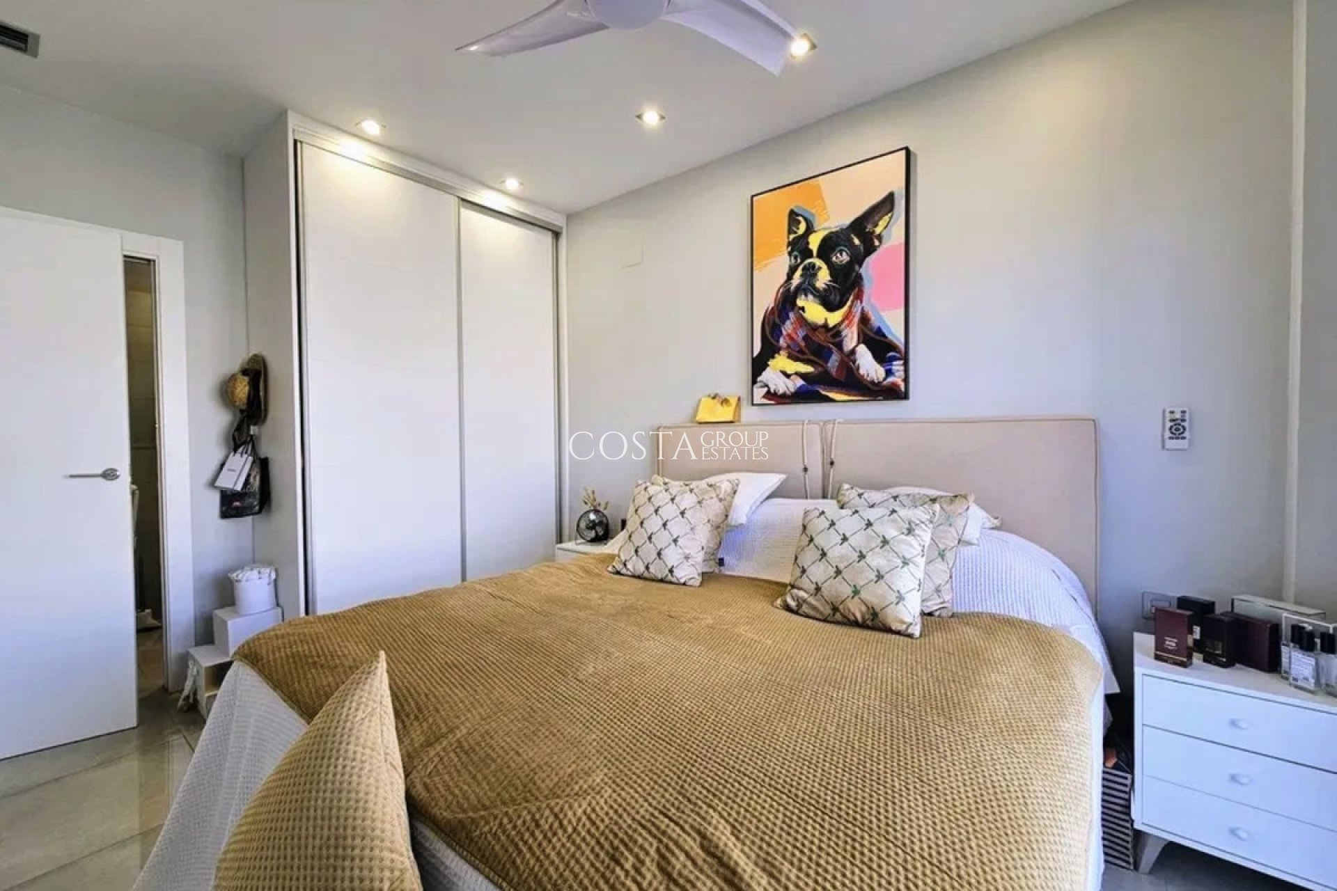 Resale - Villa -
Orihuela - Villamartin