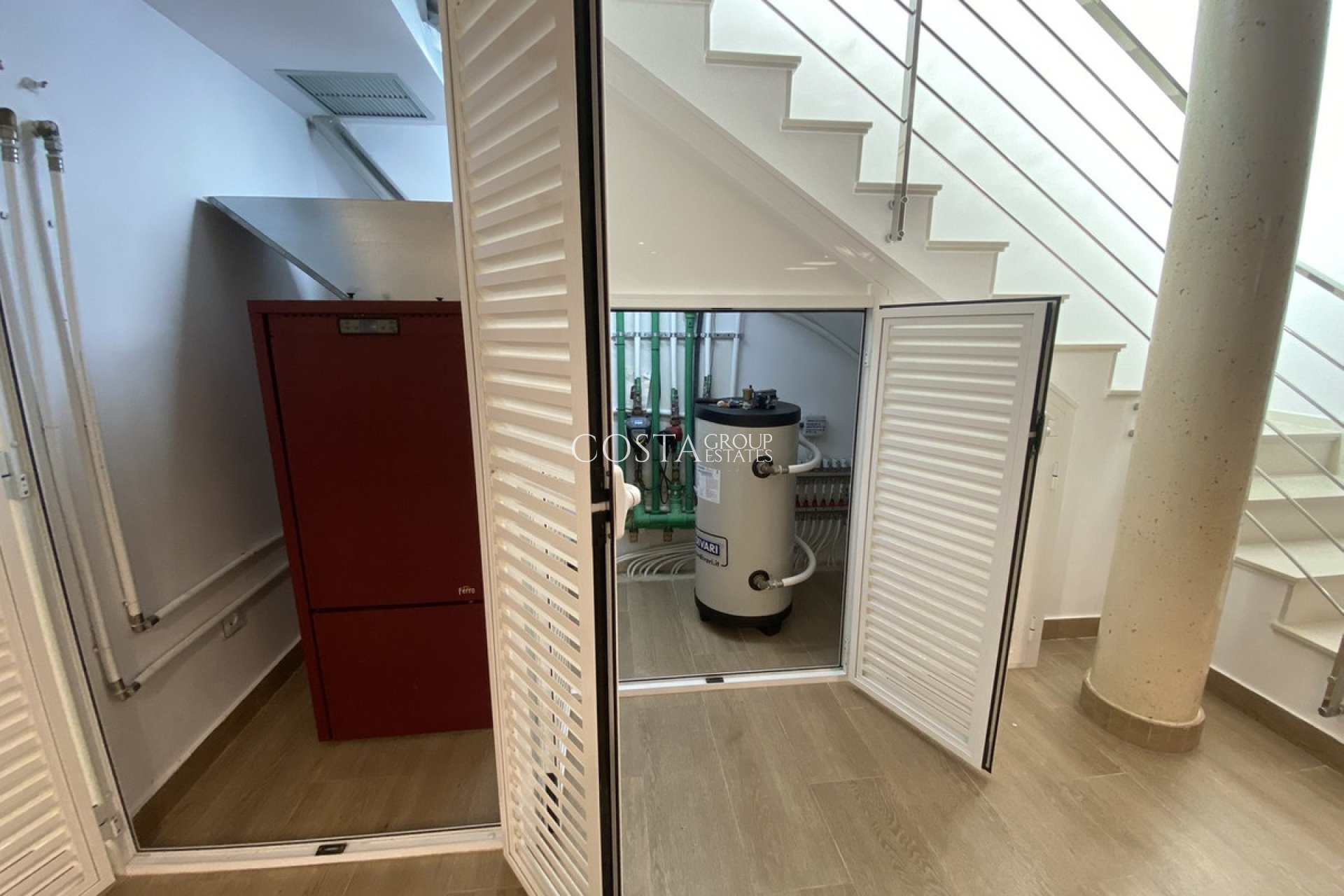 Resale - Villa -
Orihuela - Villamartin