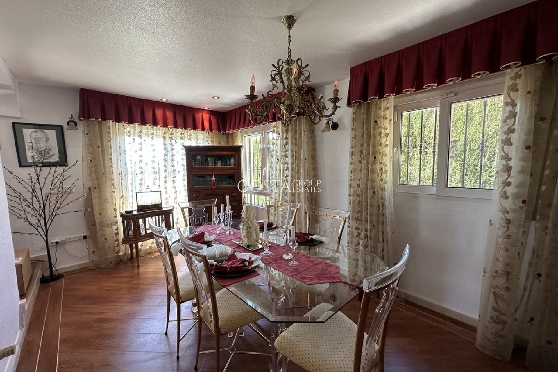 Resale - Villa -
Orihuela - Villamartin