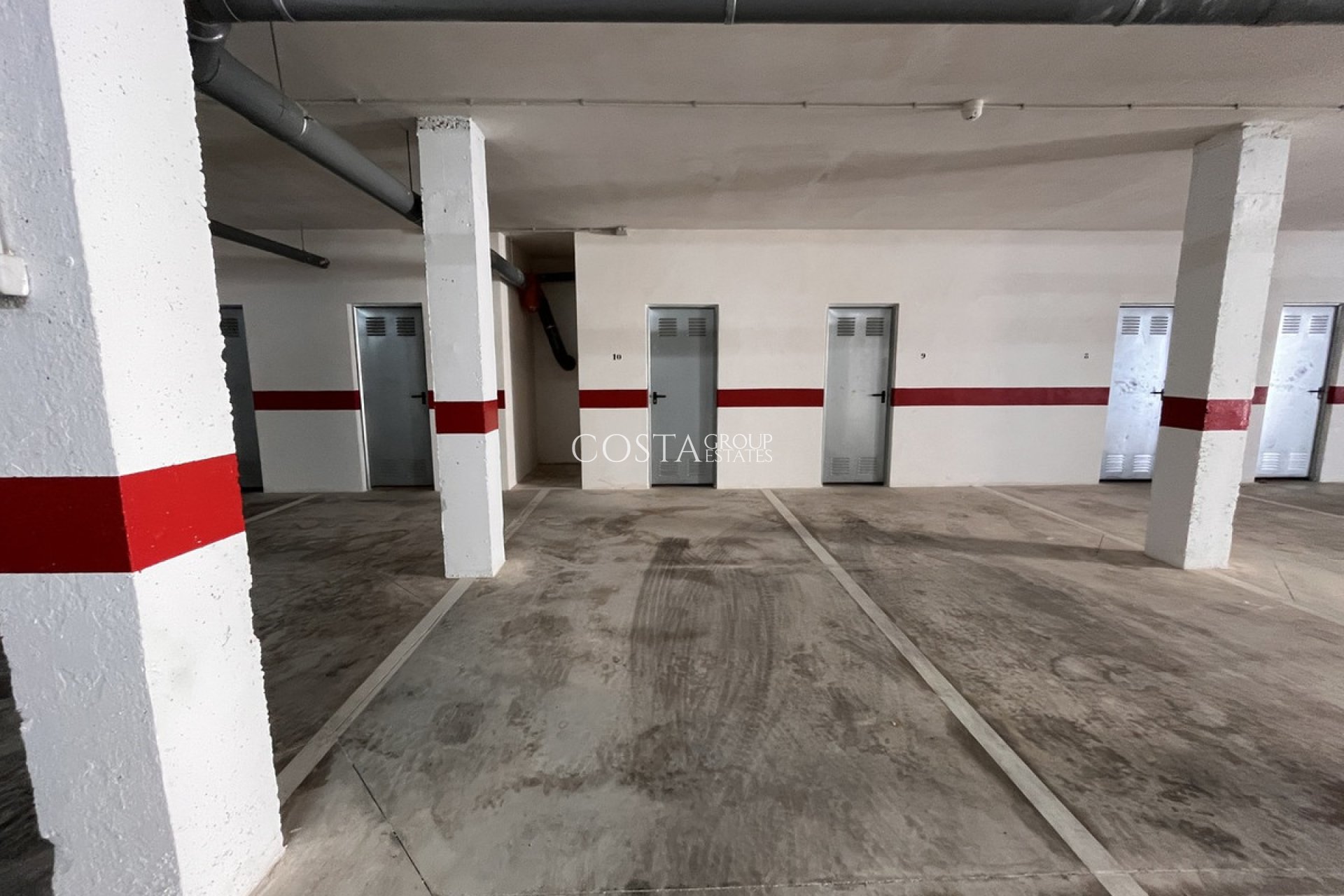 Resale - Villa -
Orihuela - Villamartin