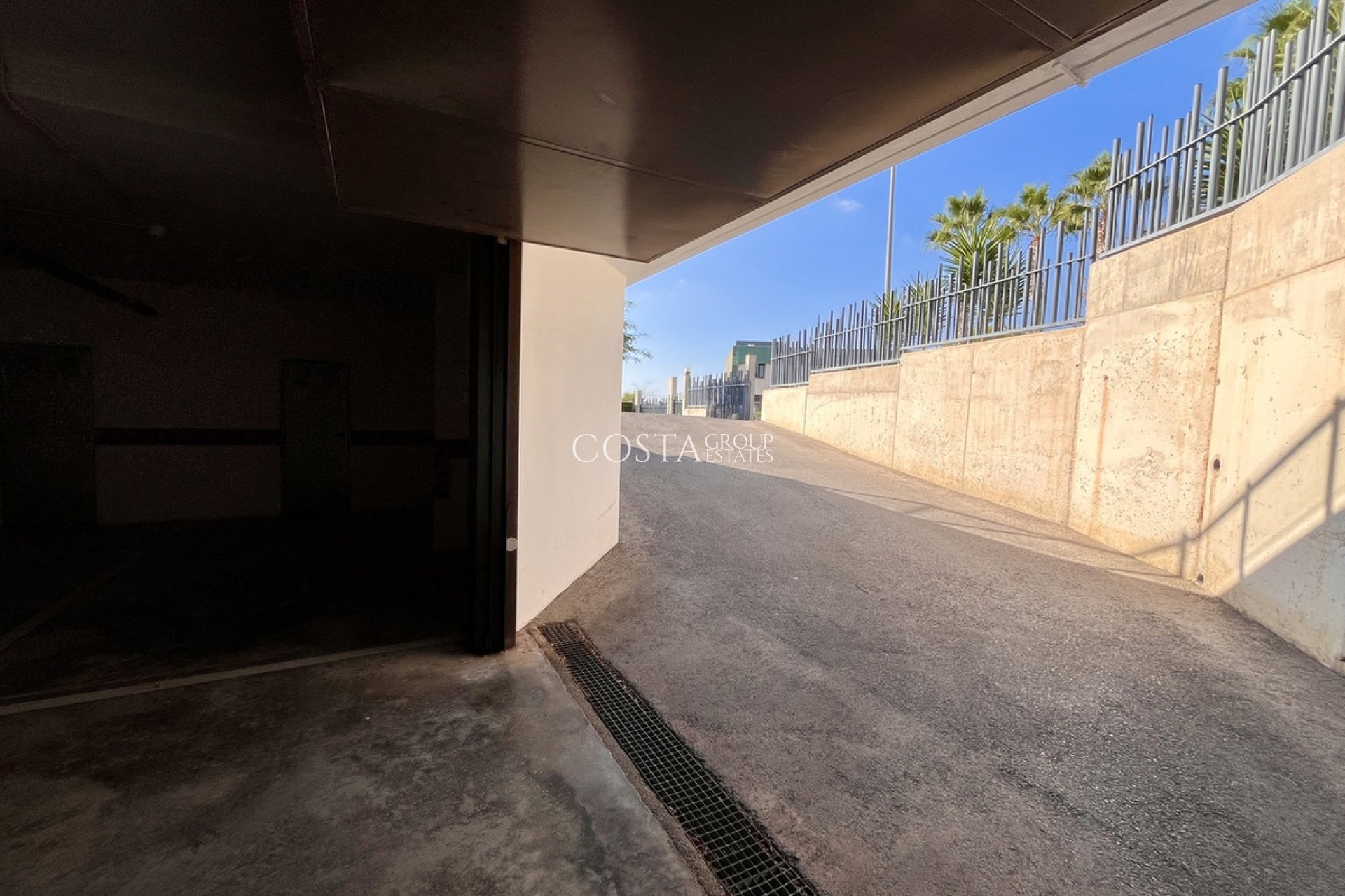 Resale - Villa -
Orihuela - Villamartin