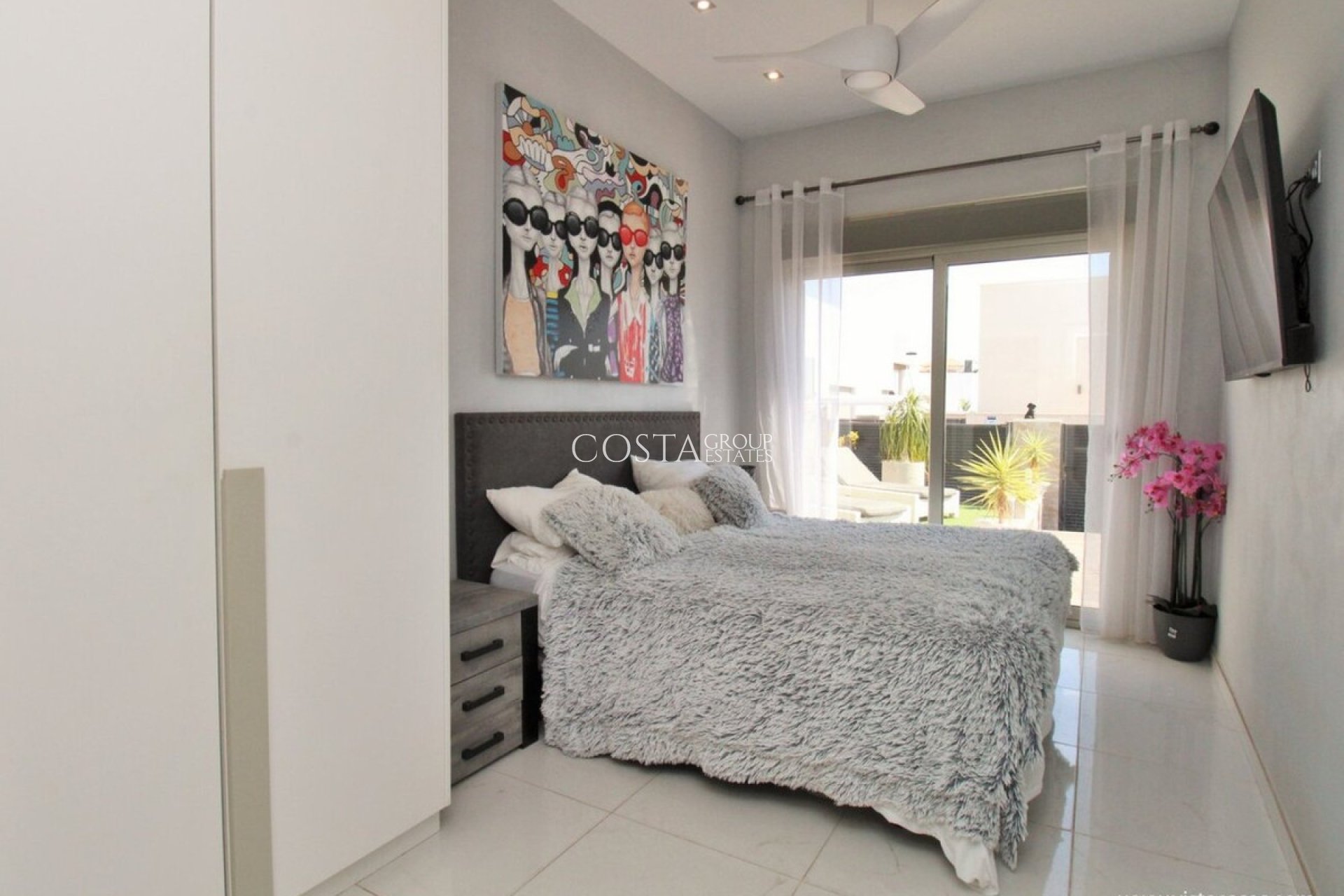 Resale - Villa -
Orihuela - Villamartin