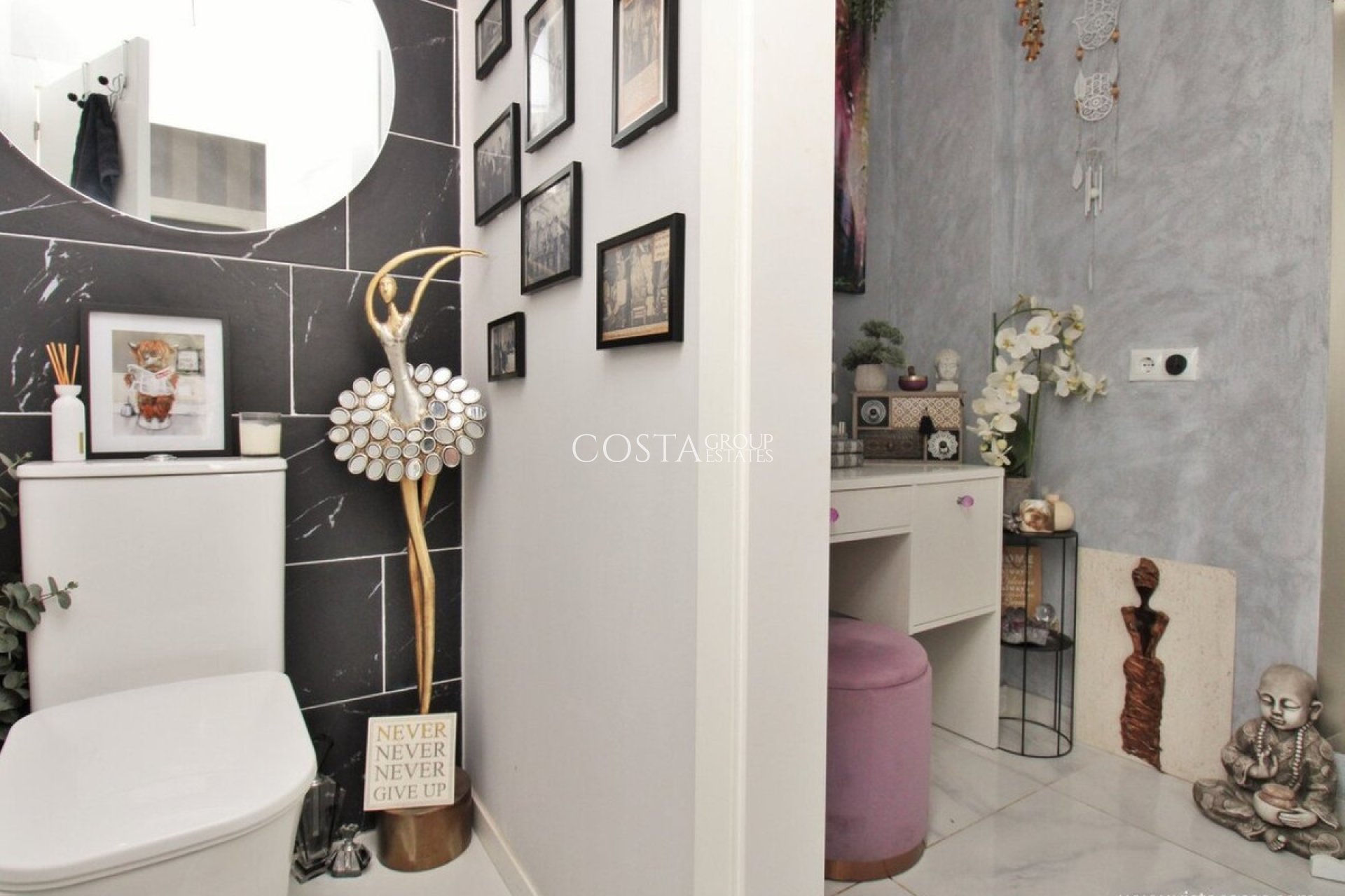 Resale - Villa -
Orihuela - Villamartin