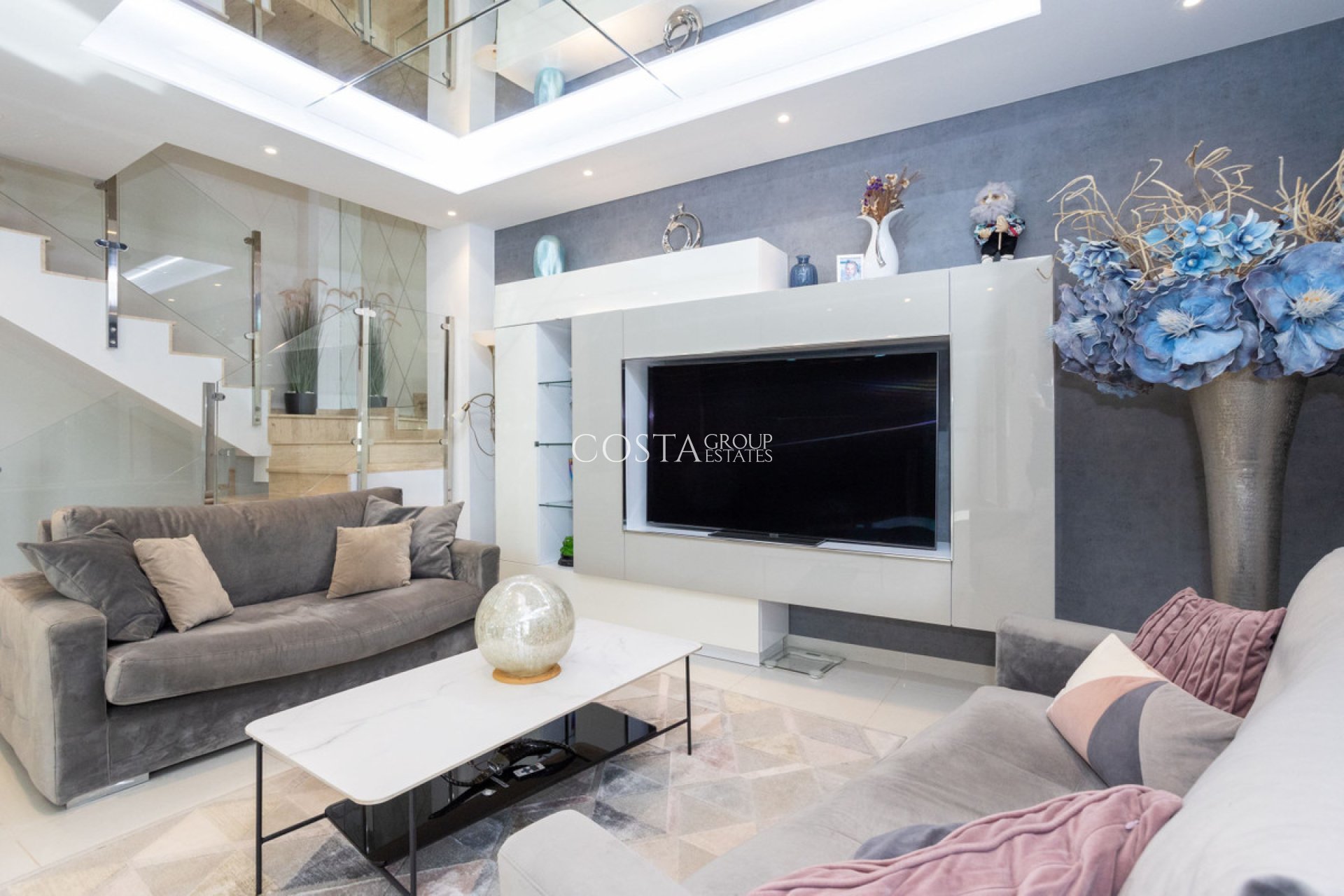 Resale - Villa -
Orihuela - Villamartin