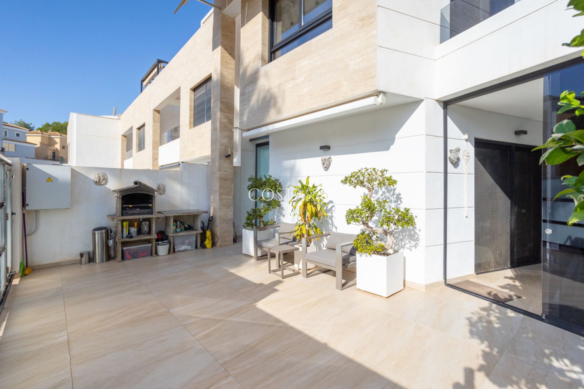 Resale - Villa -
Orihuela - Villamartin