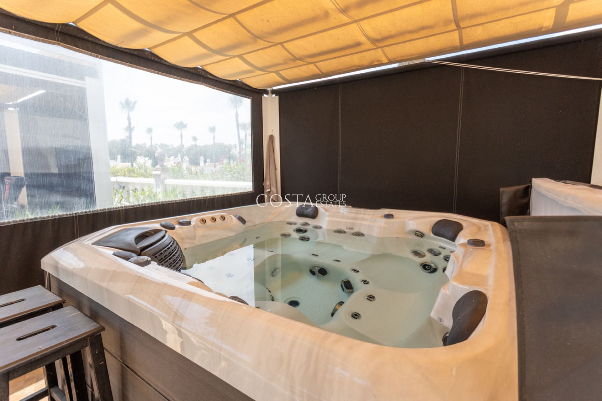 Resale - Villa -
Orihuela - Villamartin