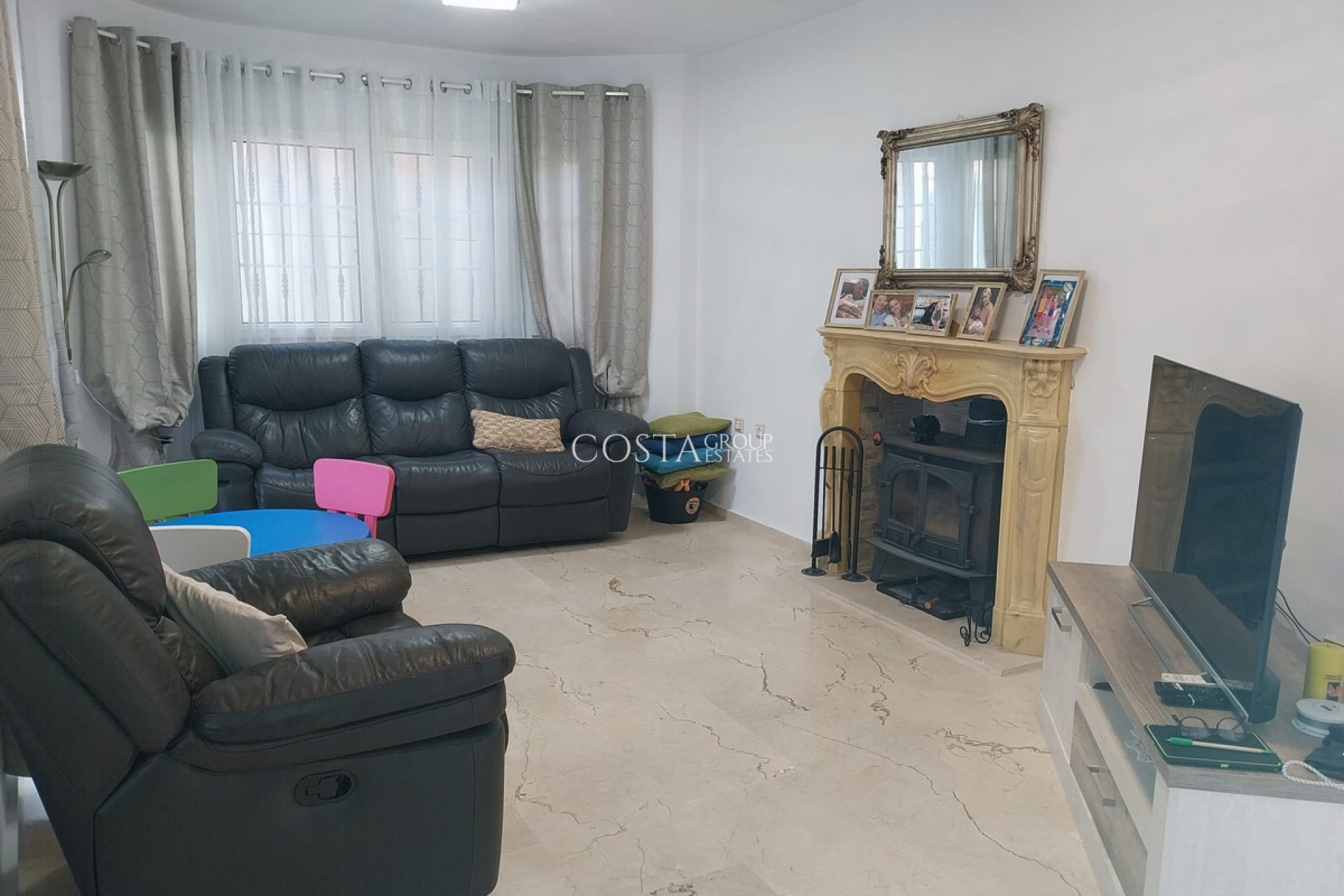 Resale - Villa -
Orihuela - Villamartin