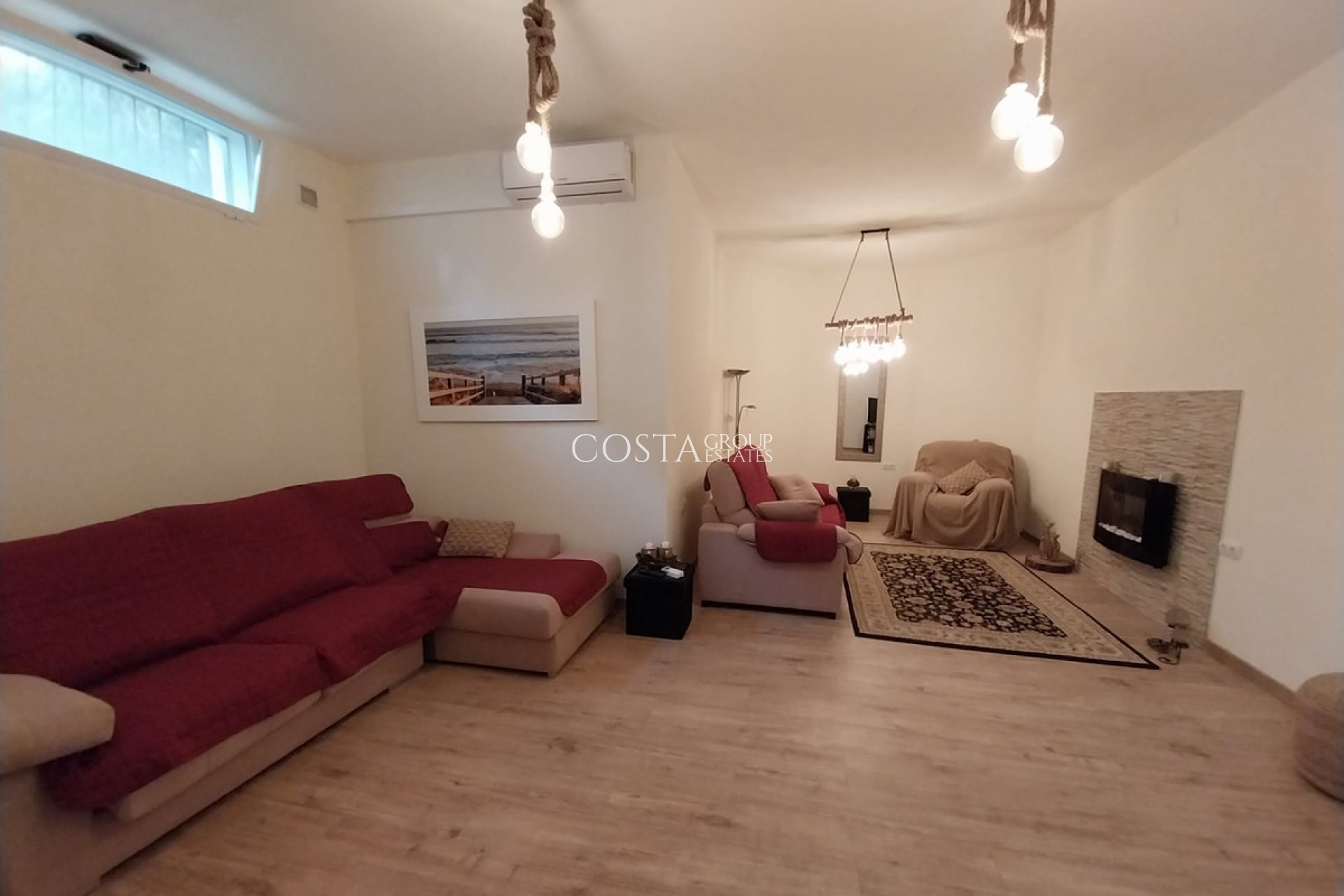 Resale - Villa -
Orihuela - Villamartin