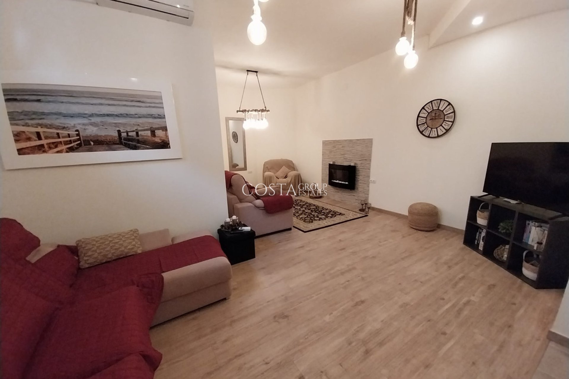 Resale - Villa -
Orihuela - Villamartin