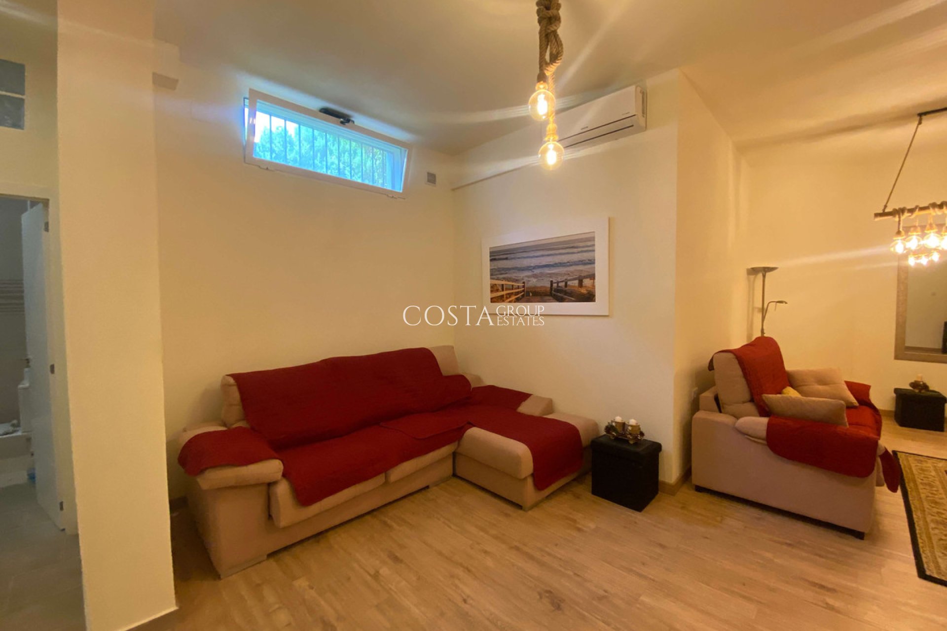 Resale - Villa -
Orihuela - Villamartin