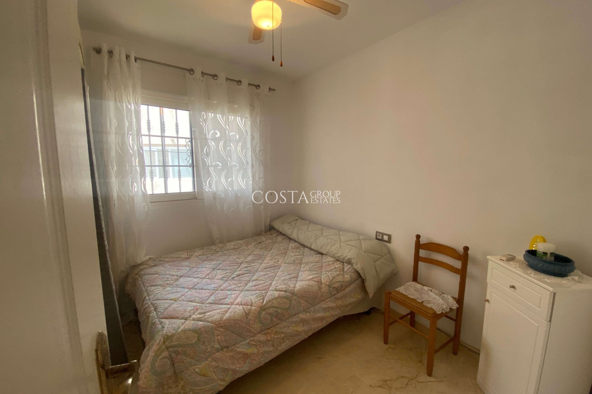 Resale - Villa -
Orihuela - Villamartin