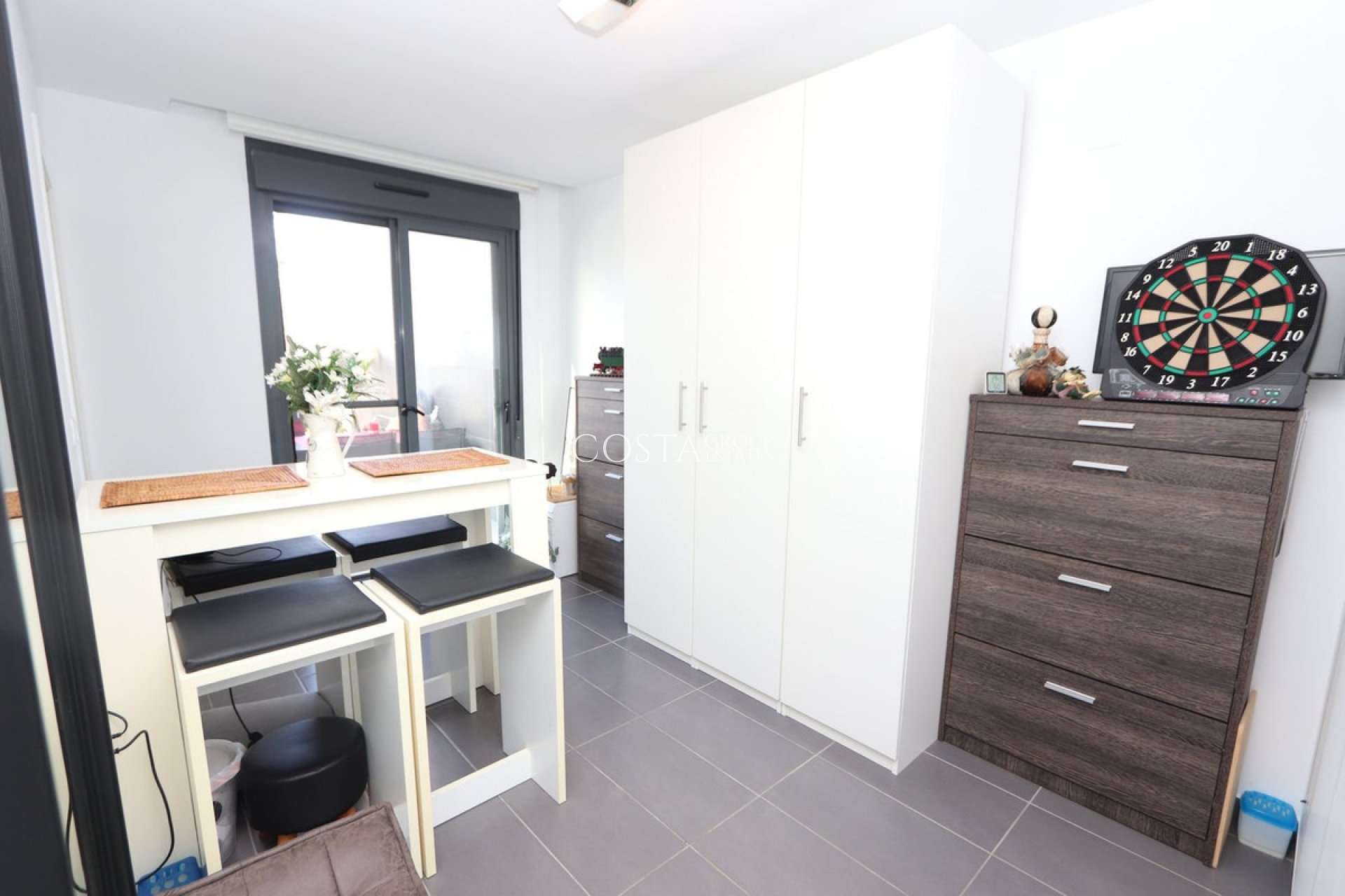 Resale - Villa -
Orihuela - Villamartin