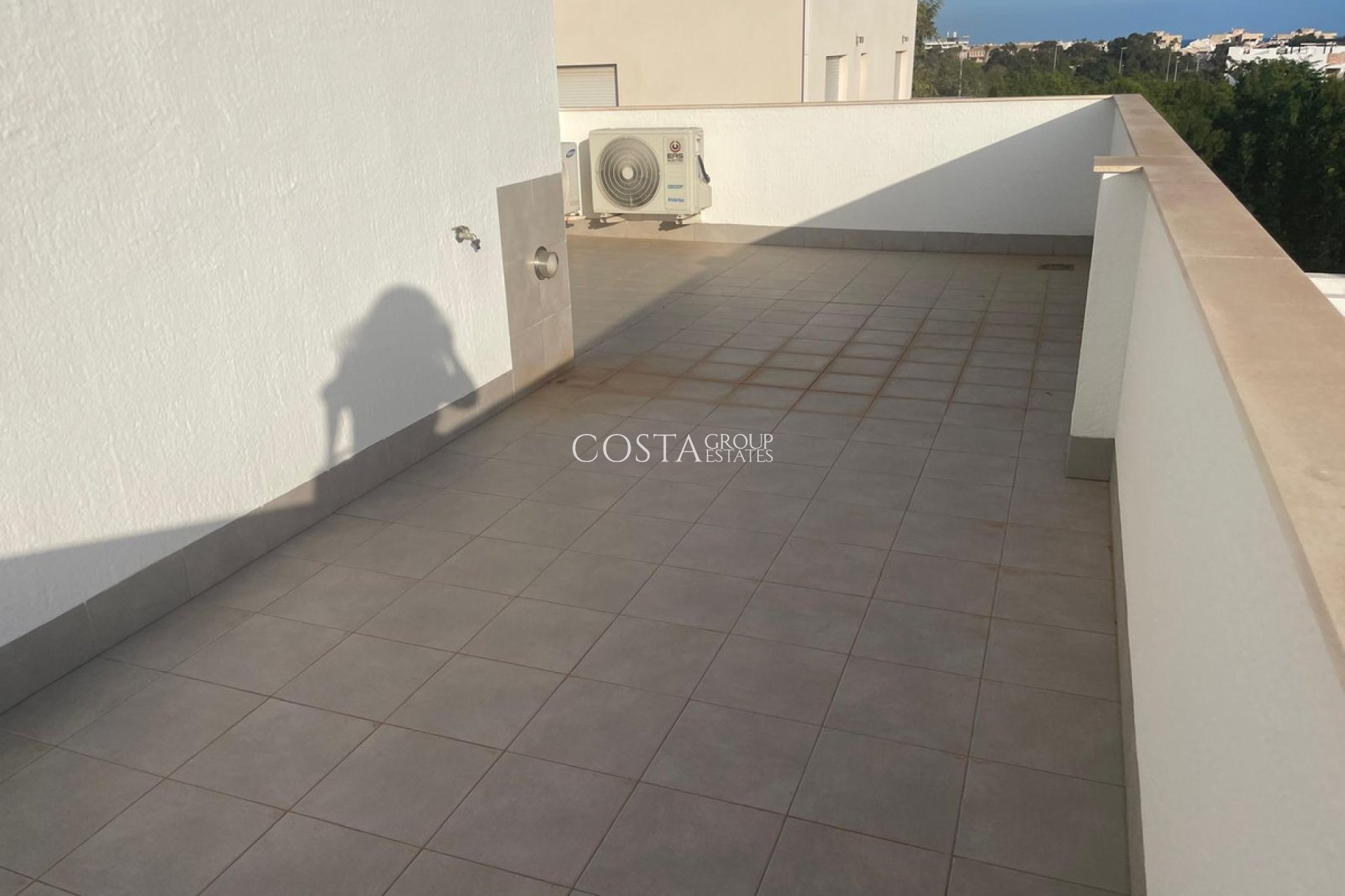 Resale - Villa -
Pilar de la Horadada - Pilar de la Horadada Centro