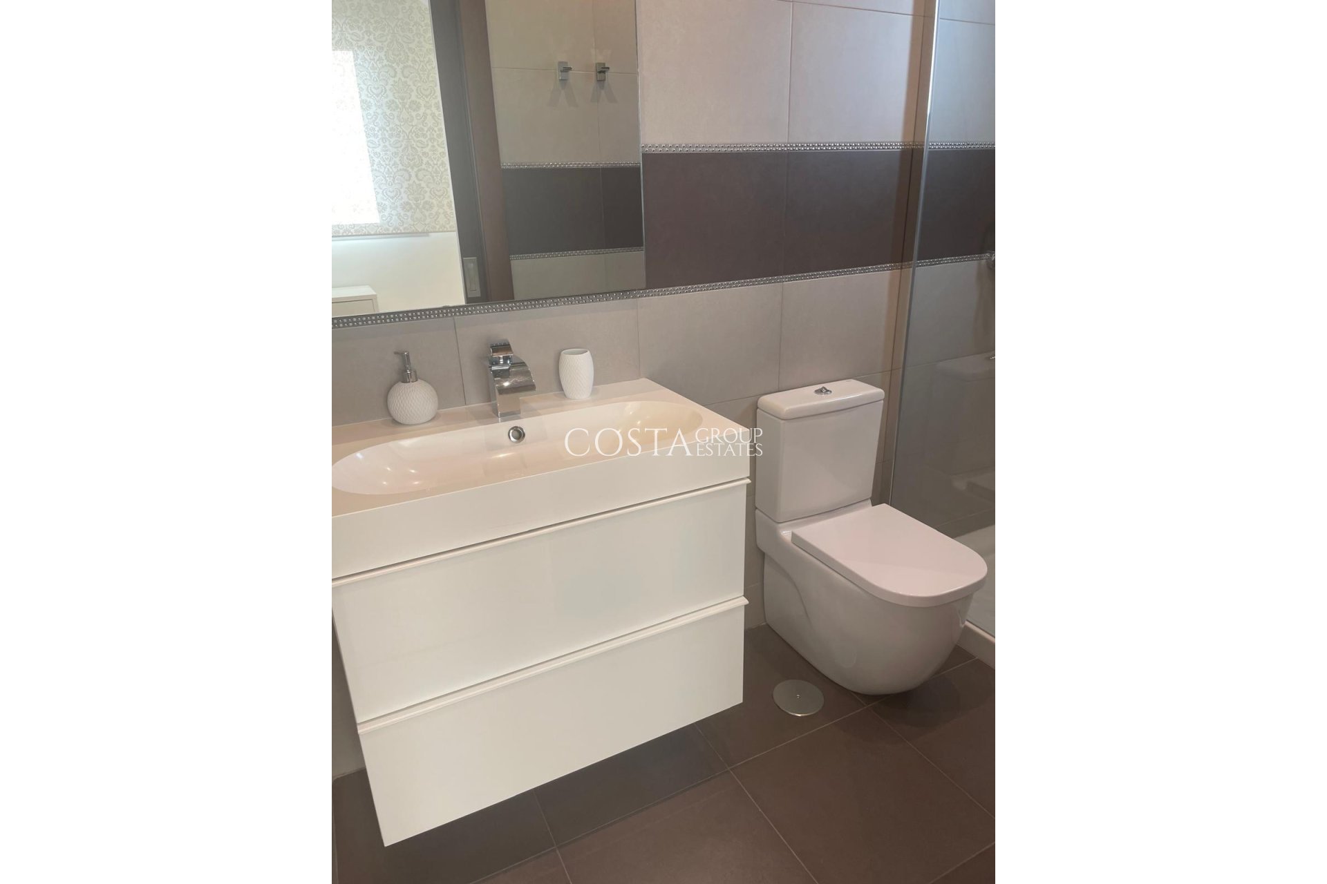 Resale - Villa -
Pilar de la Horadada - Pilar de la Horadada Centro