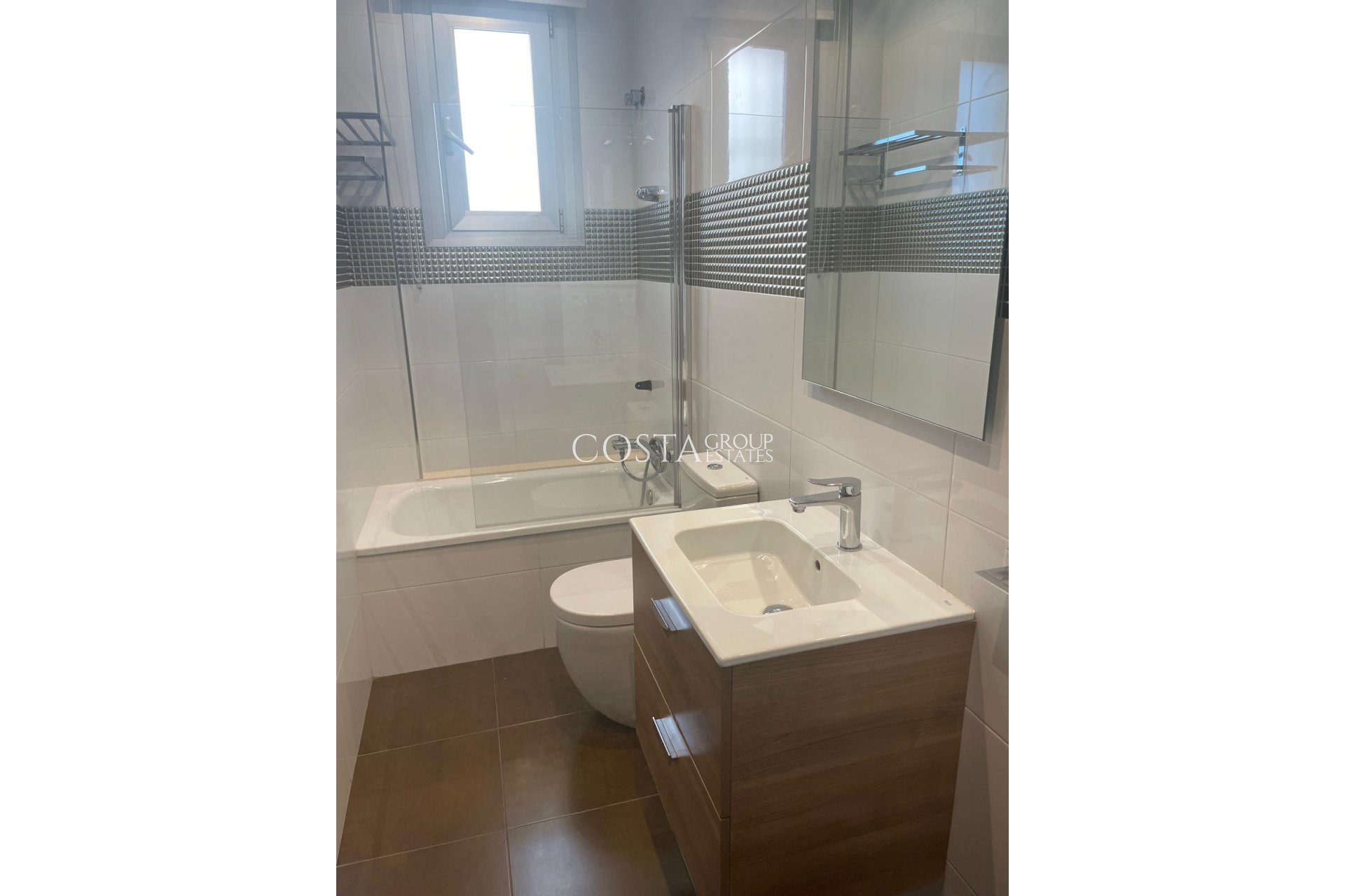 Resale - Villa -
Pilar de la Horadada - Pilar de la Horadada Centro