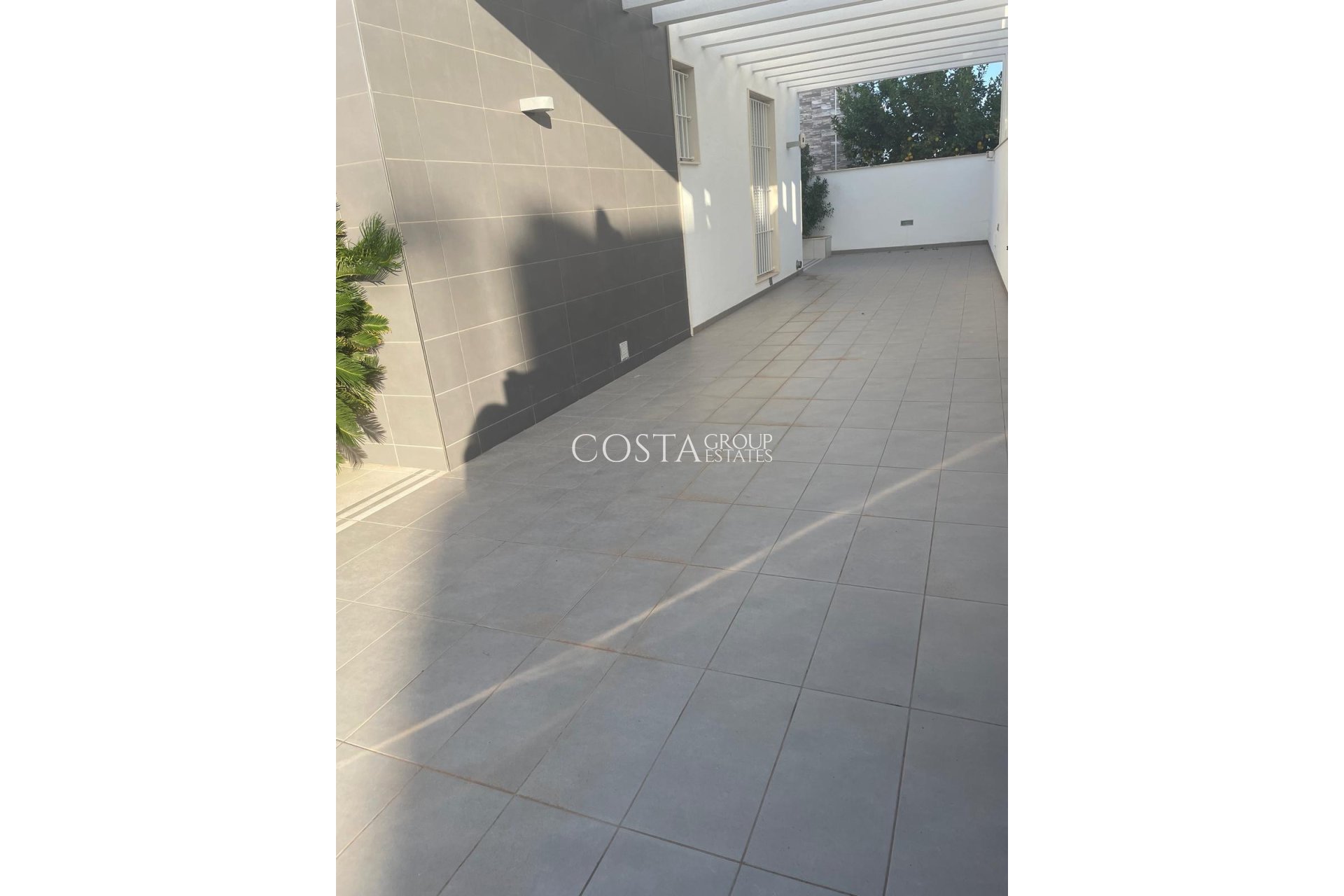 Resale - Villa -
Pilar de la Horadada - Pilar de la Horadada Centro