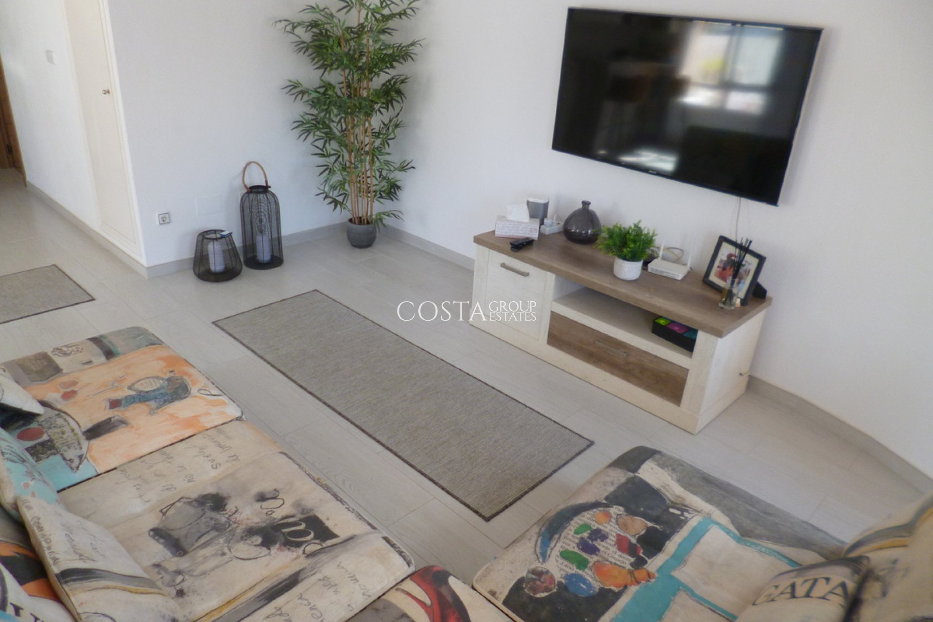 Resale - Villa -
Pilar de la Horadada - Pilar de la Horadada Centro