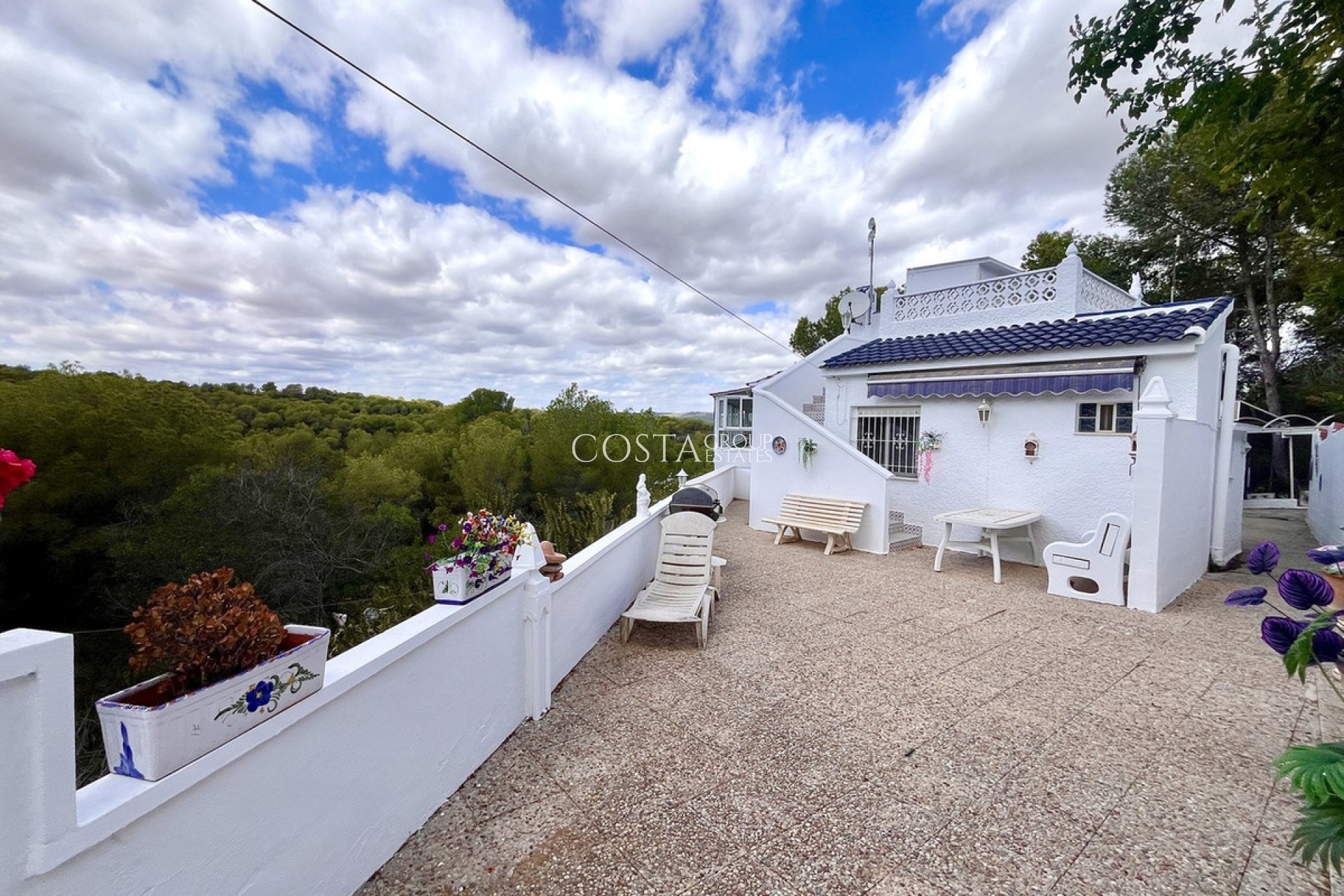 Resale - Villa -
Pilar de la Horadada - Pilar de la Horadada Centro