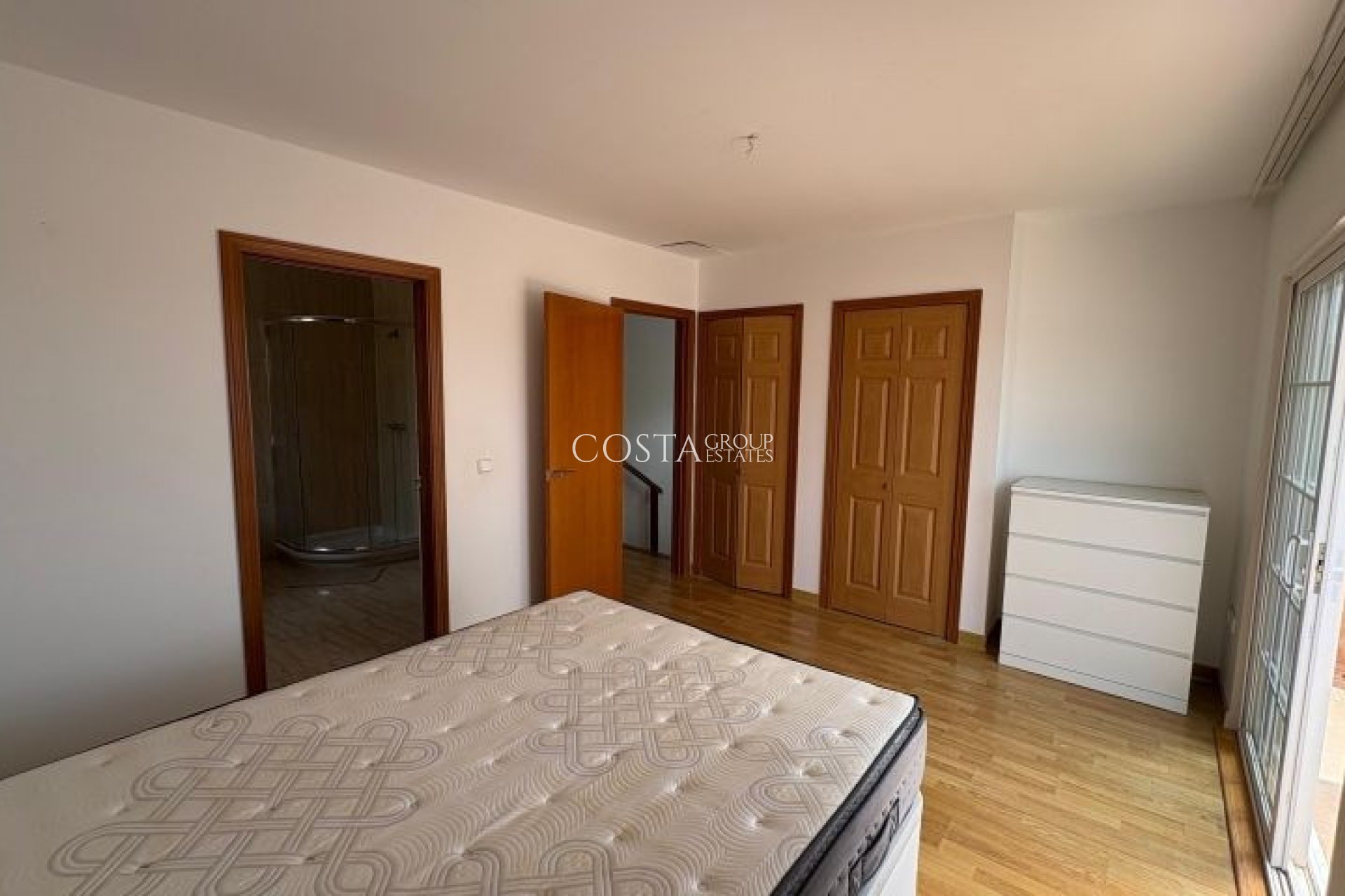Resale - Villa -
Pilar de la Horadada - Pinar de Campoverde