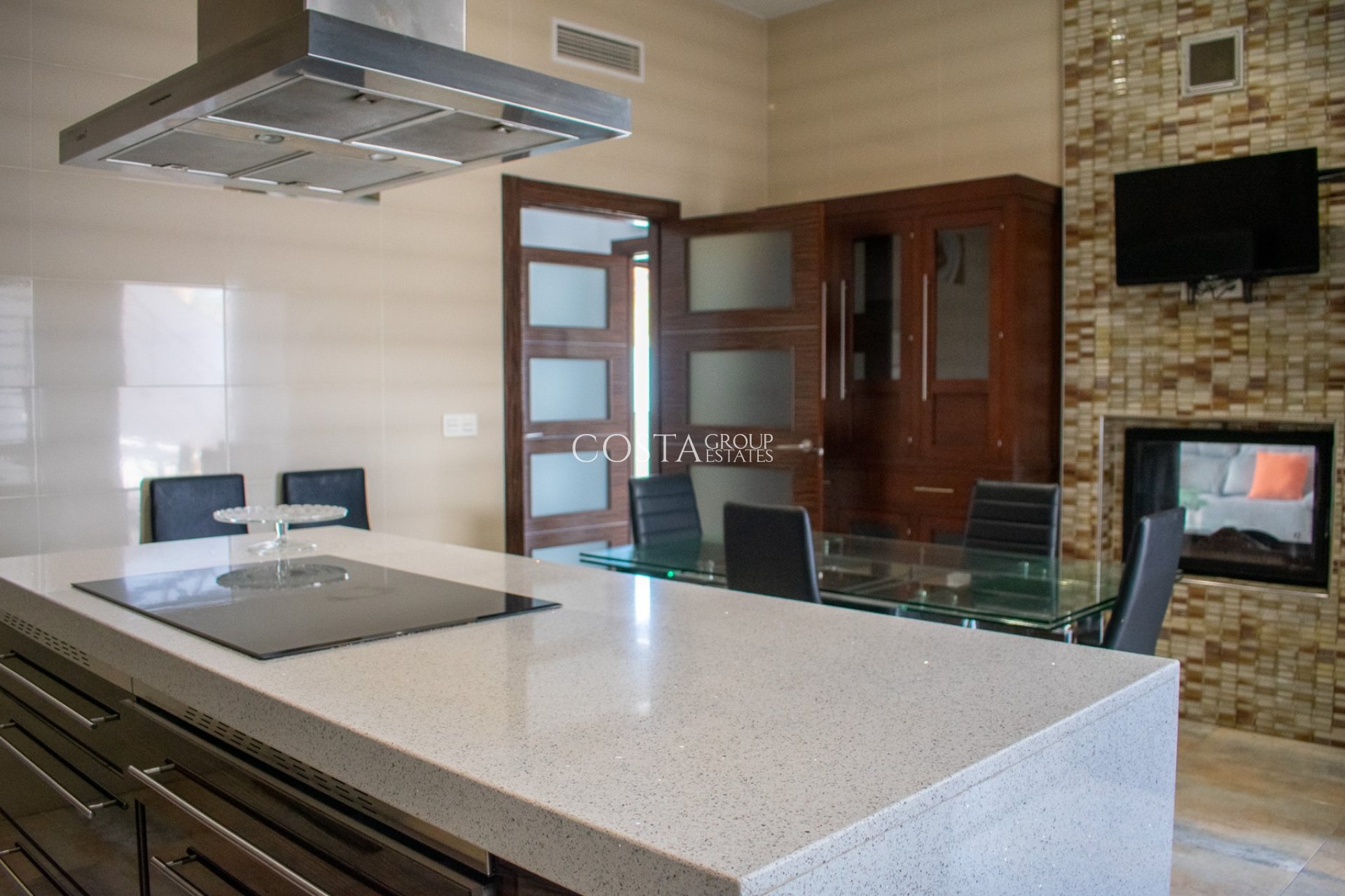 Resale - Villa -
Pilar de la Horadada - Torre de la Horadada