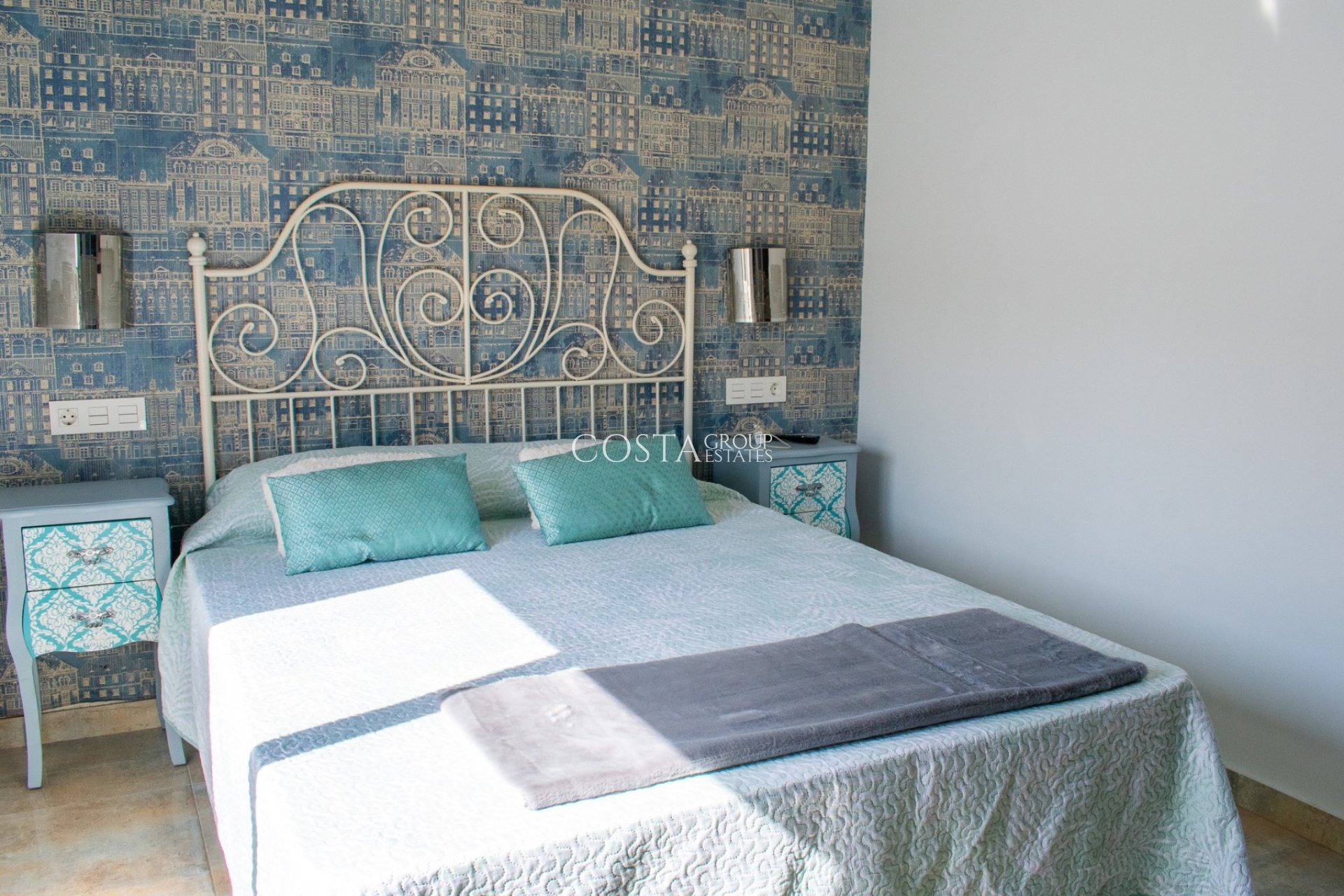 Resale - Villa -
Pilar de la Horadada - Torre de la Horadada