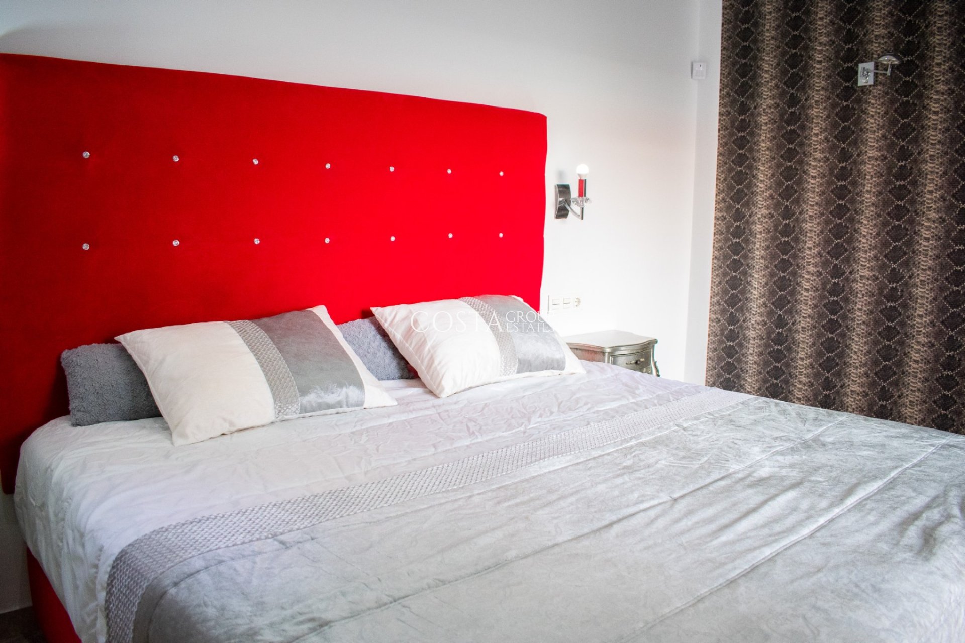 Resale - Villa -
Pilar de la Horadada - Torre de la Horadada