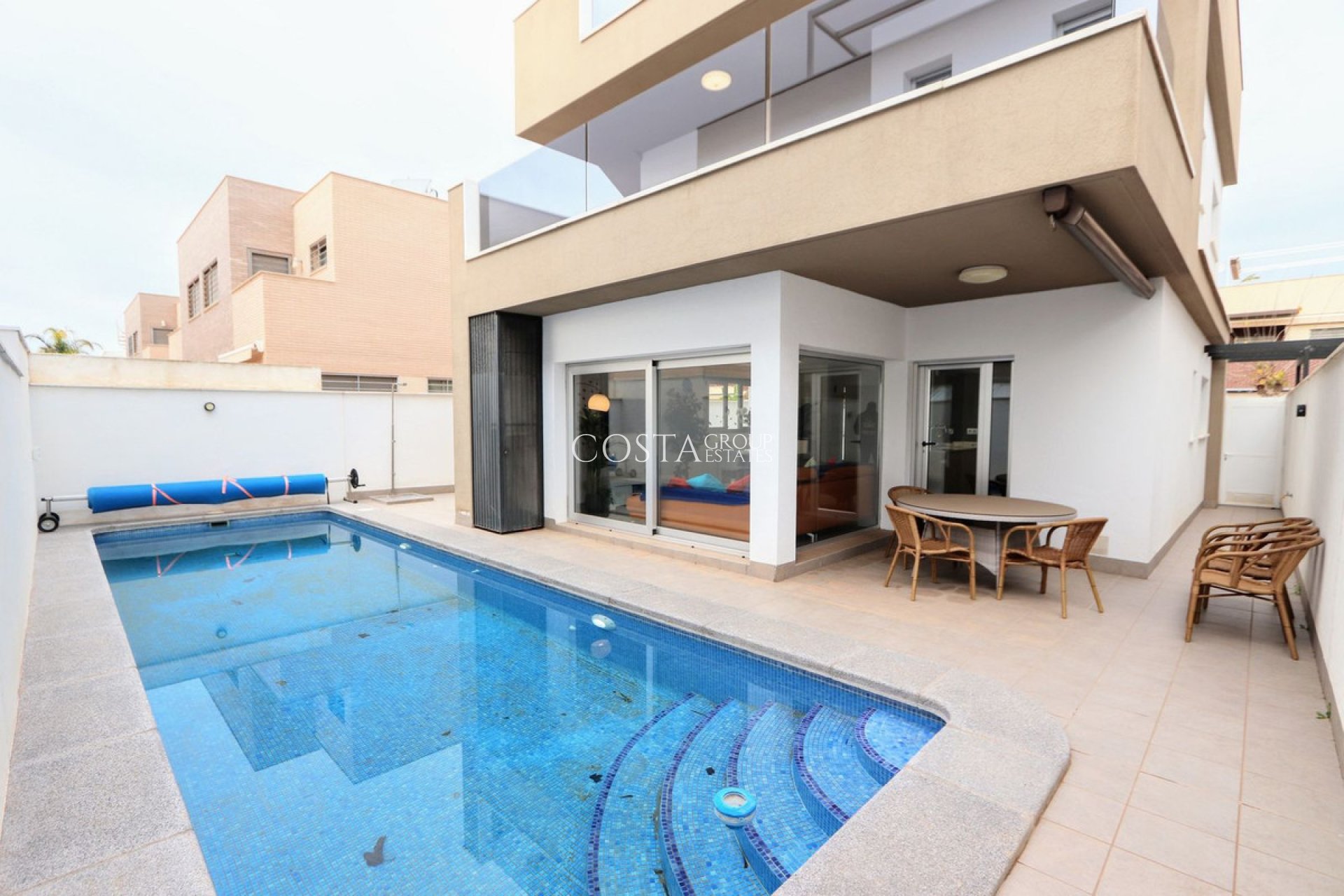 Resale - Villa -
Pilar de la Horadada - Torre De La Horadada