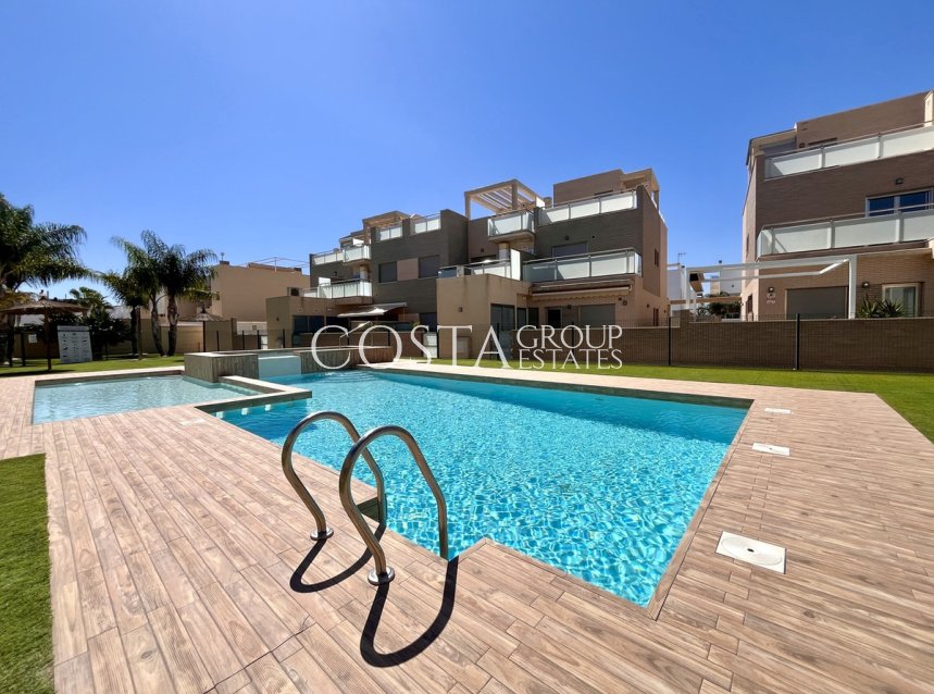 Resale - Villa -
Pilar de la Horadada - Torre De La Horadada