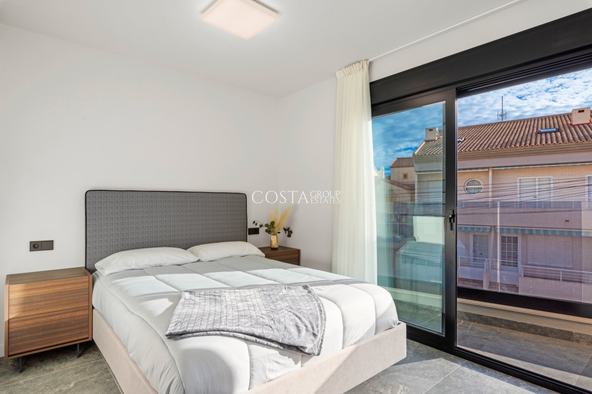 Resale - Villa -
Pilar de la Horadada - Torre De La Horadada