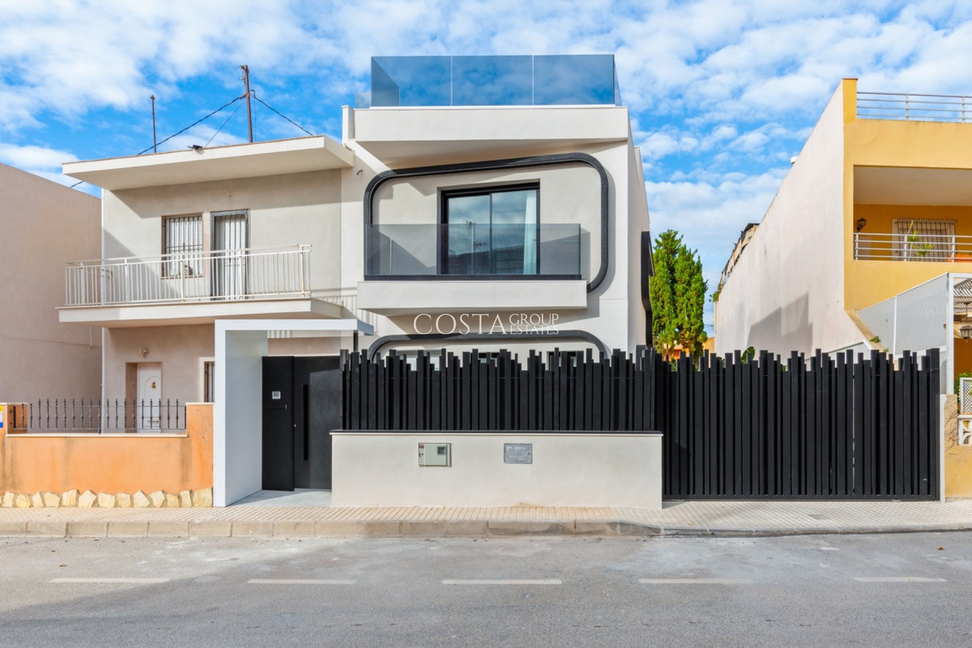 Resale - Villa -
Pilar de la Horadada - Torre De La Horadada