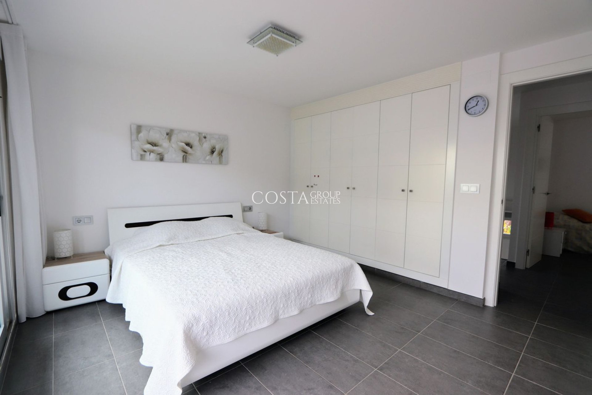 Resale - Villa -
Pilar de la Horadada - Torre De La Horadada