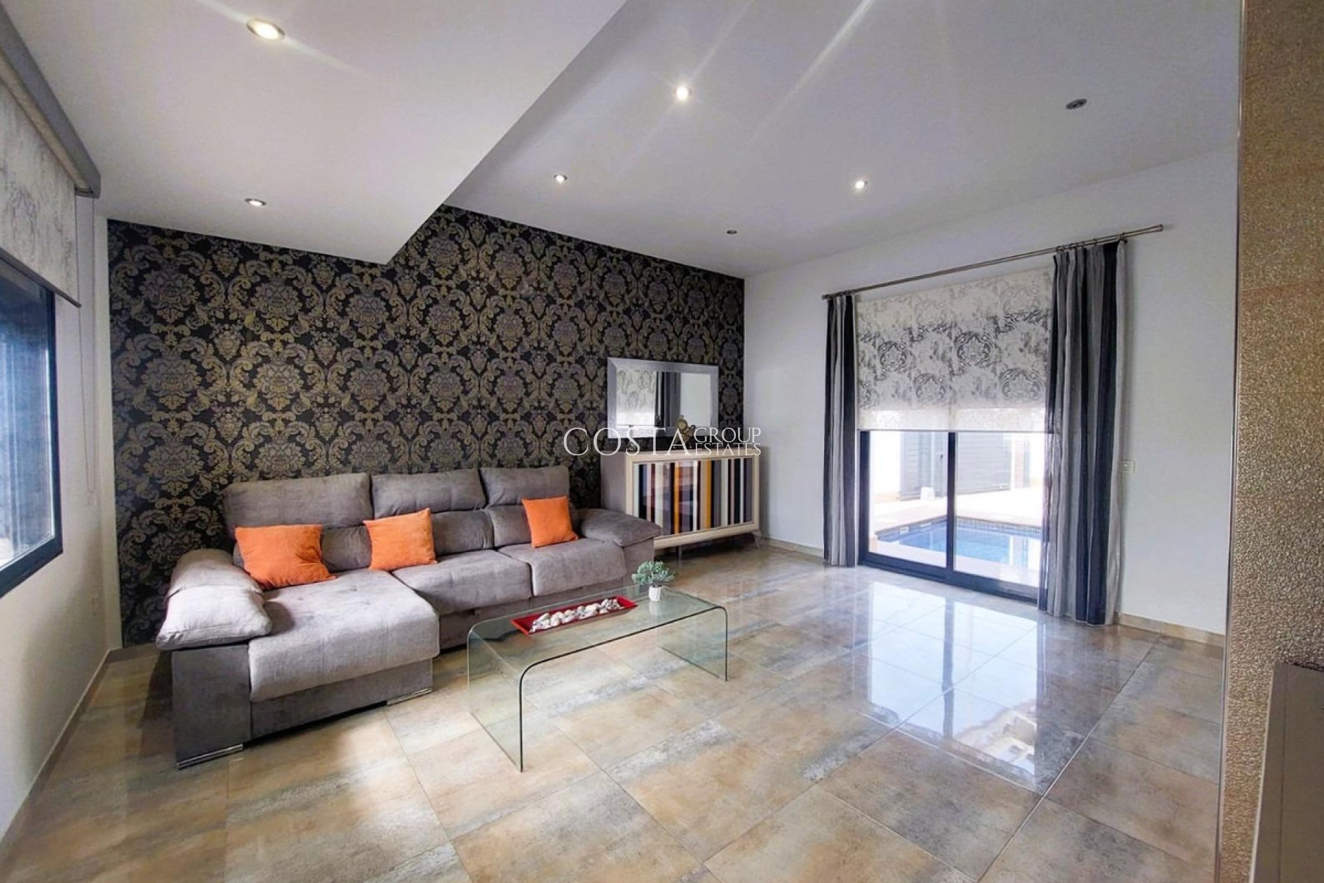 Resale - Villa -
Pilar de la Horadada - Torre De La Horadada