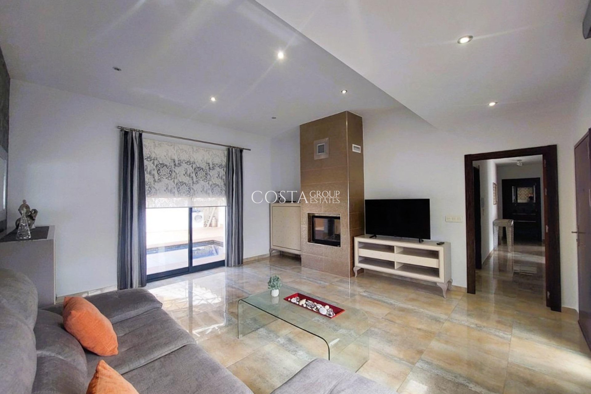 Resale - Villa -
Pilar de la Horadada - Torre De La Horadada