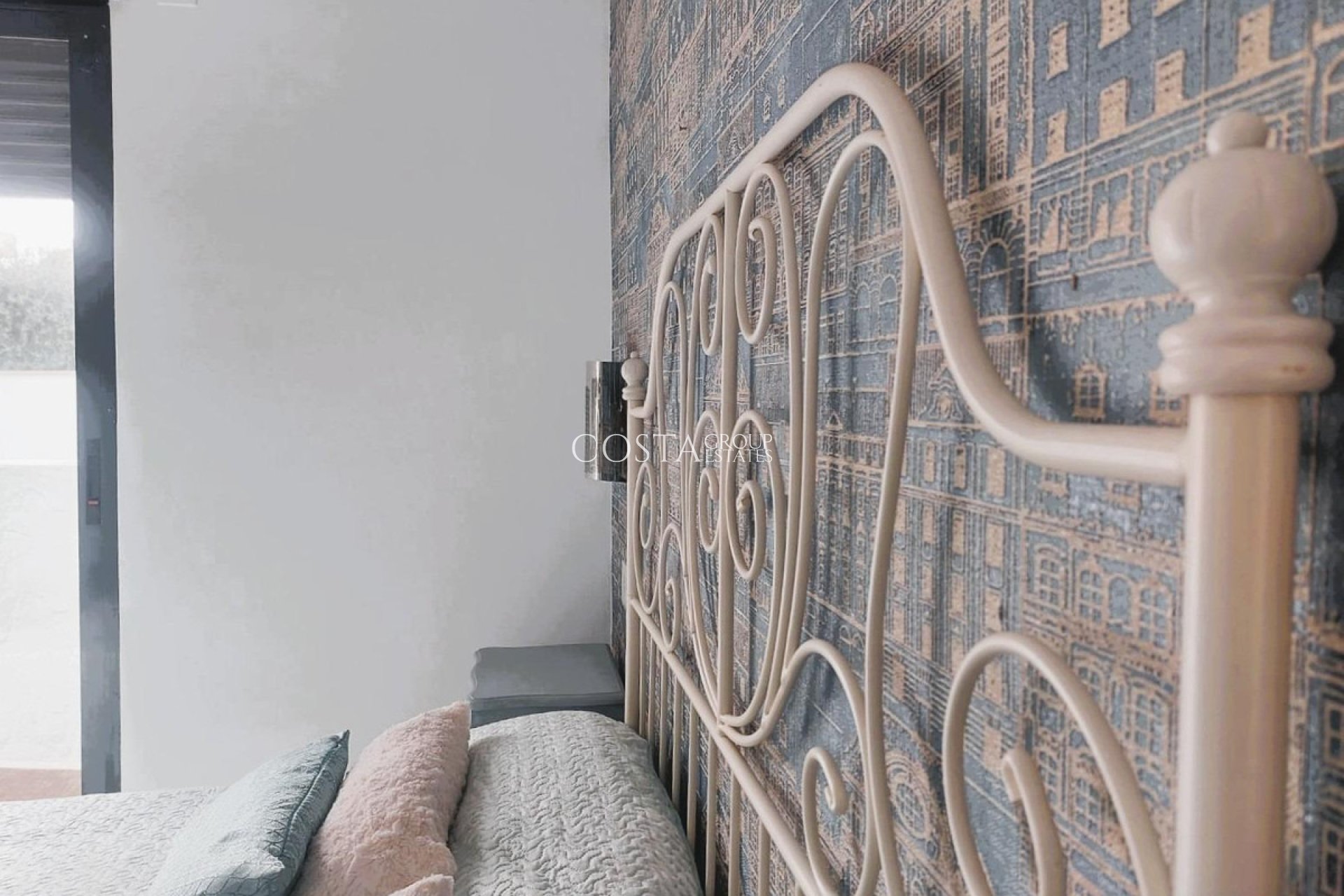 Resale - Villa -
Pilar de la Horadada - Torre De La Horadada