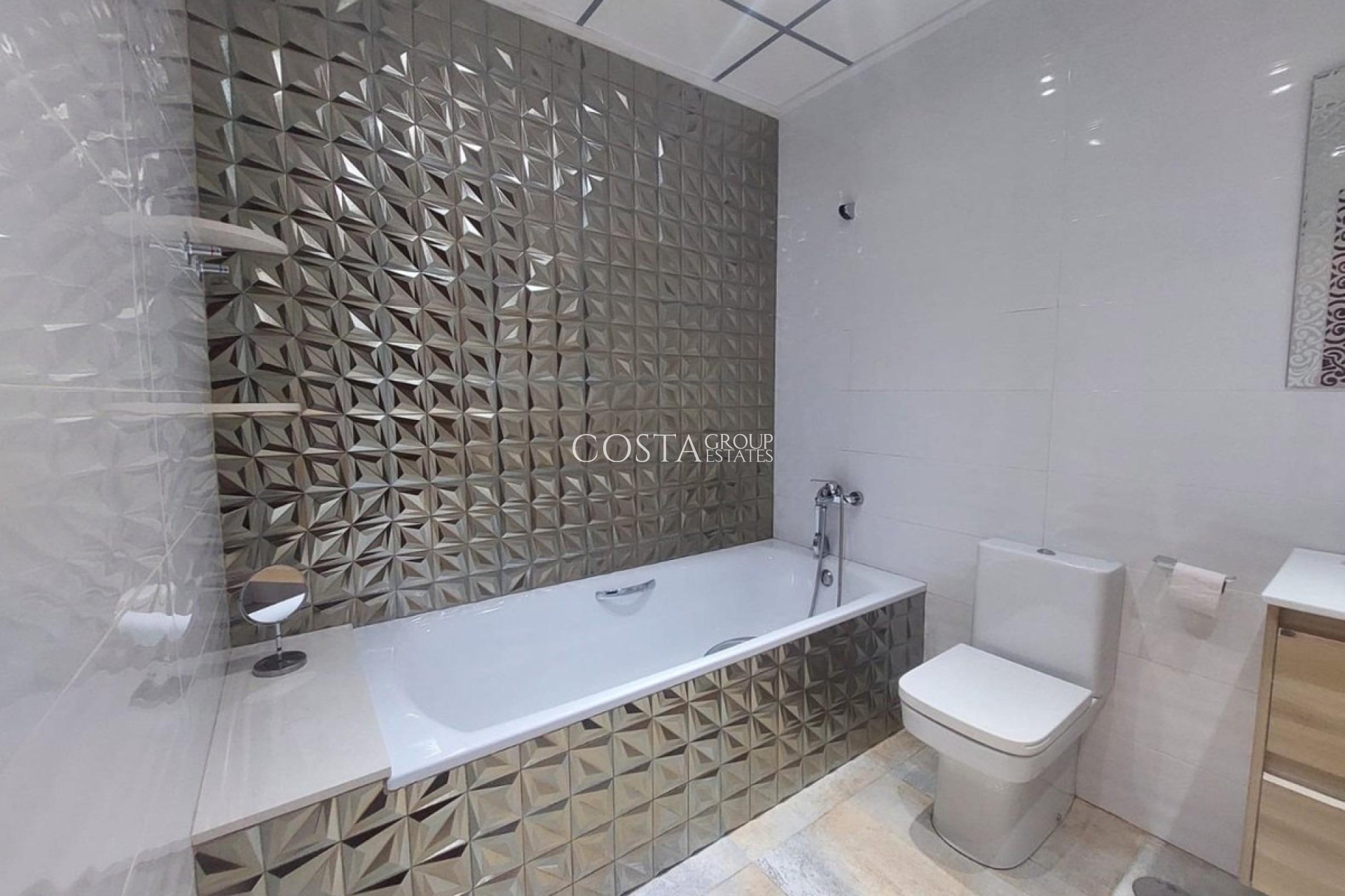 Resale - Villa -
Pilar de la Horadada - Torre De La Horadada