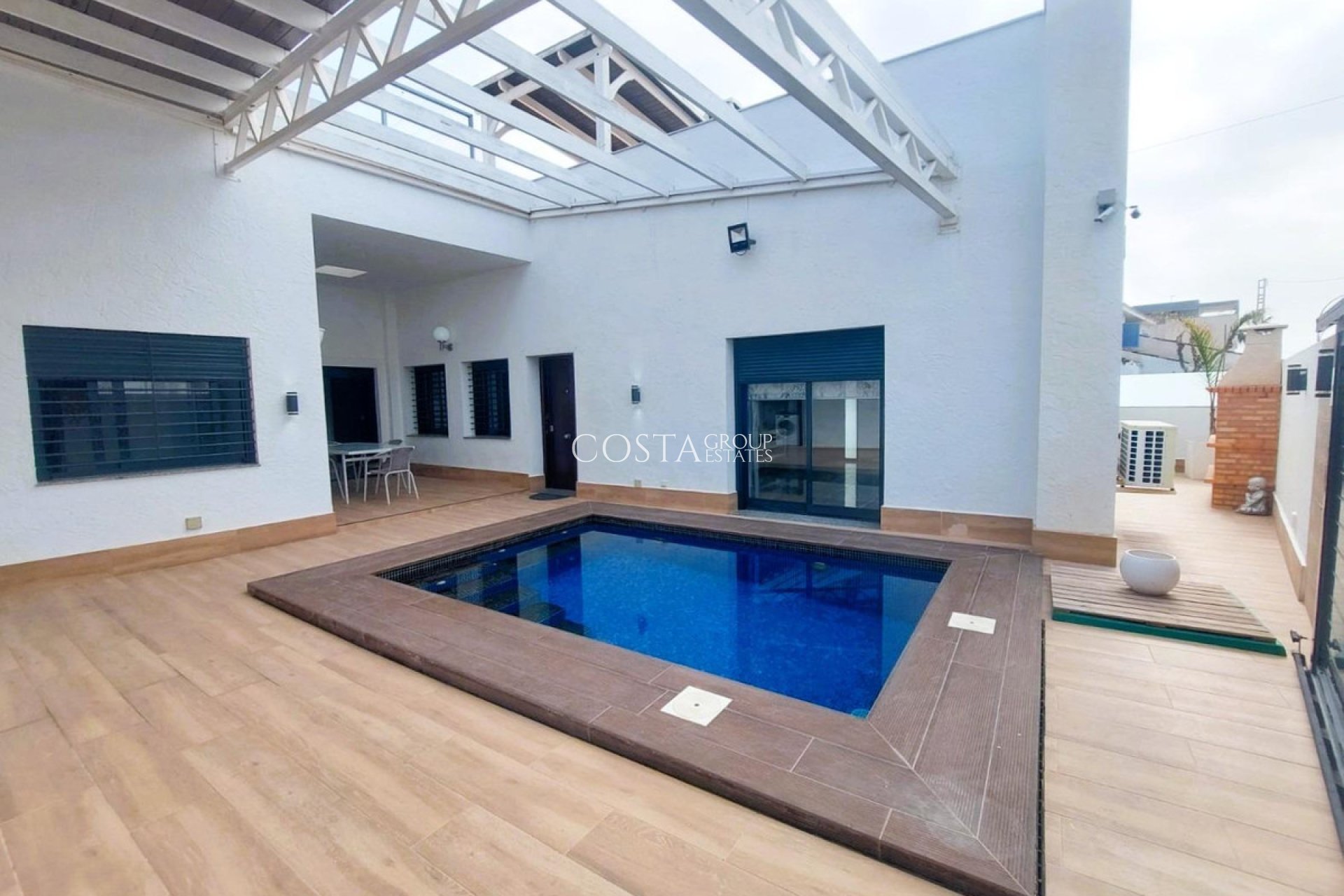 Resale - Villa -
Pilar de la Horadada - Torre De La Horadada