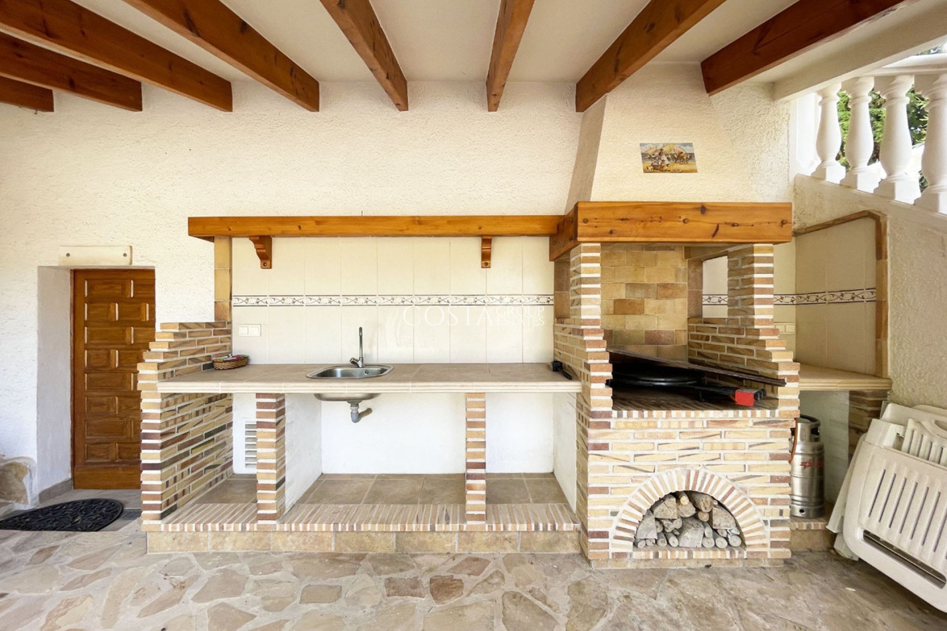 Resale - Villa -
Pinoso - Los Pinos