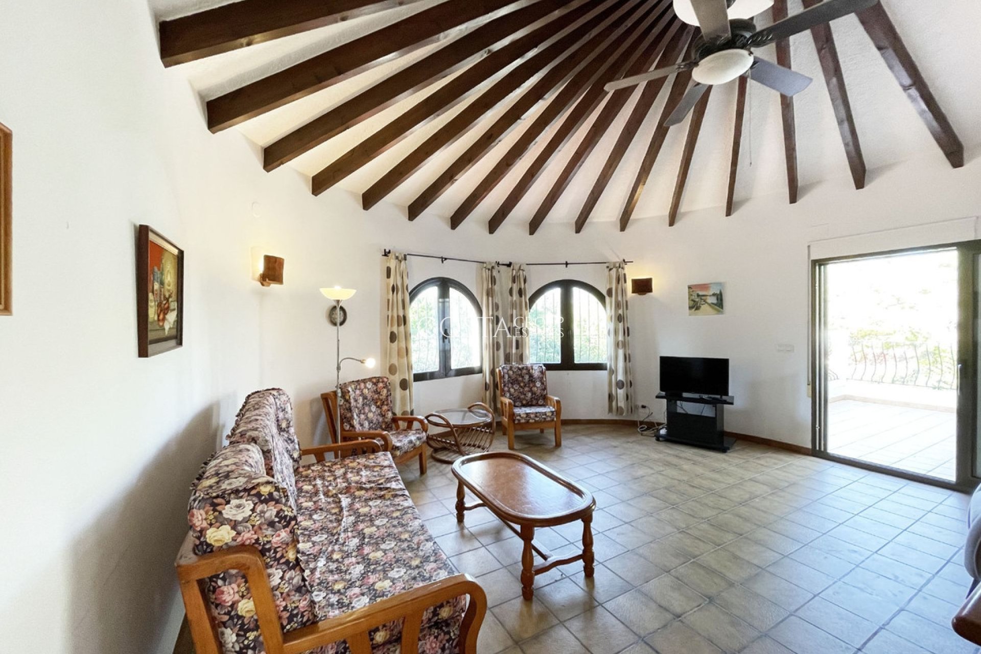 Resale - Villa -
Pinoso - Los Pinos