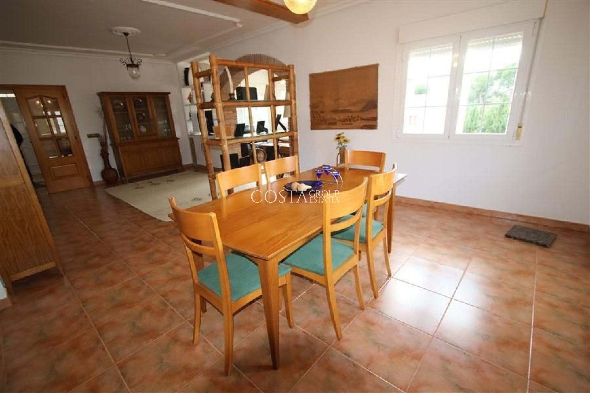 Resale - Villa -
Pinoso - Los Pinos