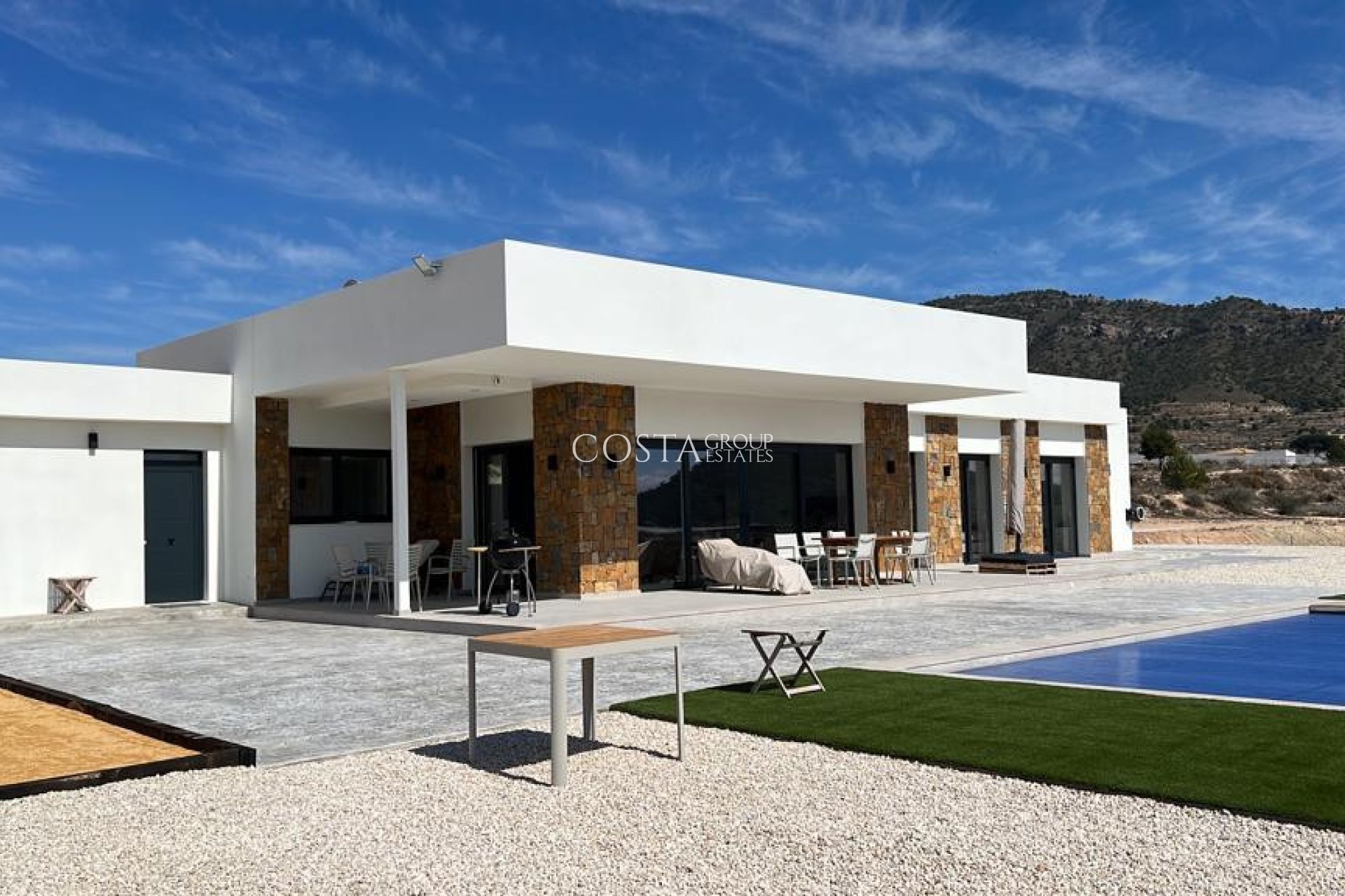 Resale - Villa -
Pinoso - Pinoso Centro