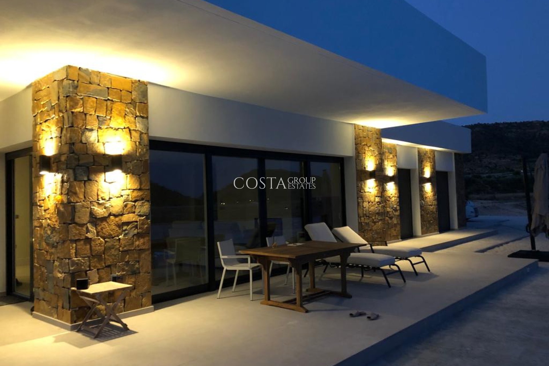 Resale - Villa -
Pinoso - Pinoso Centro