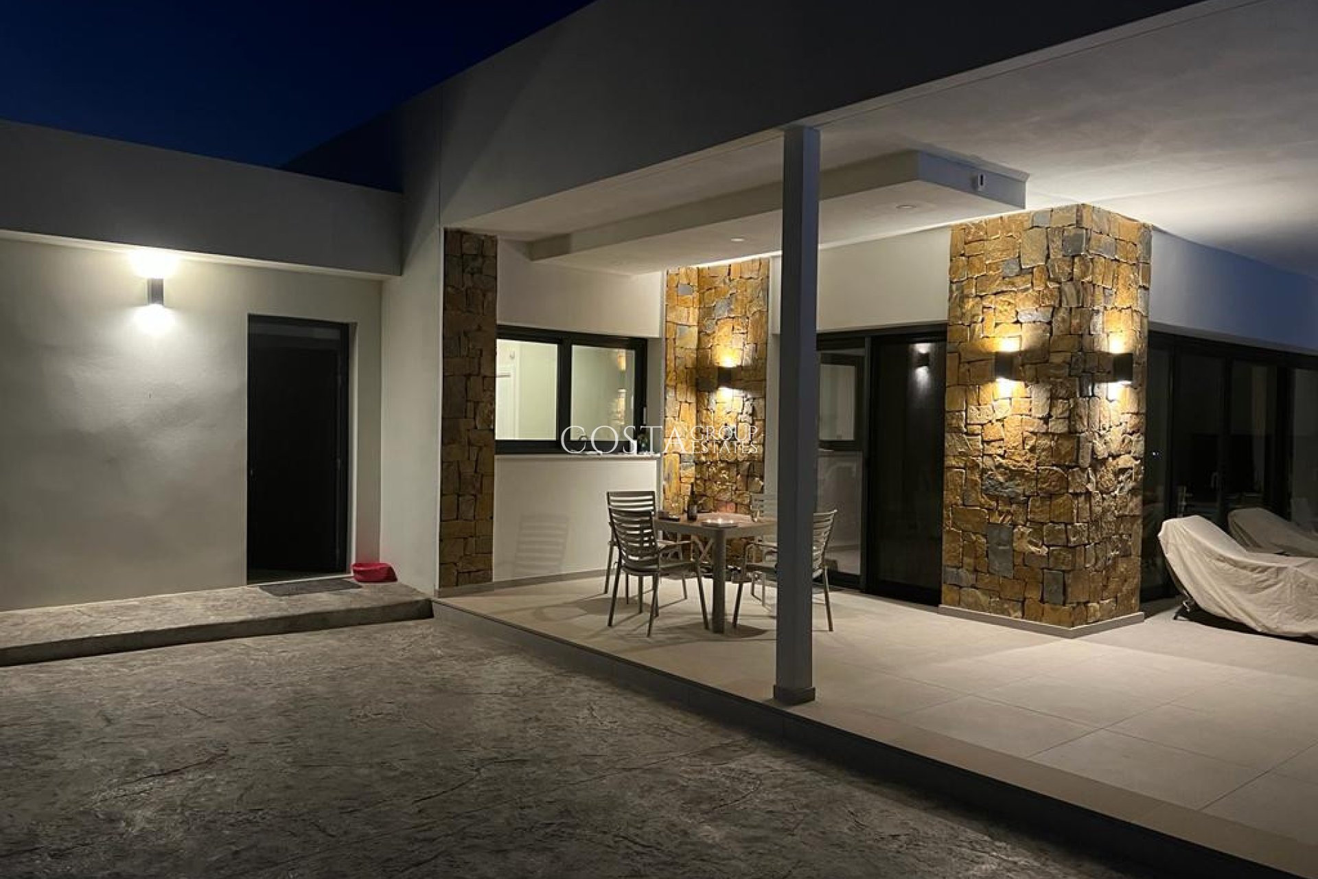 Resale - Villa -
Pinoso - Pinoso Centro