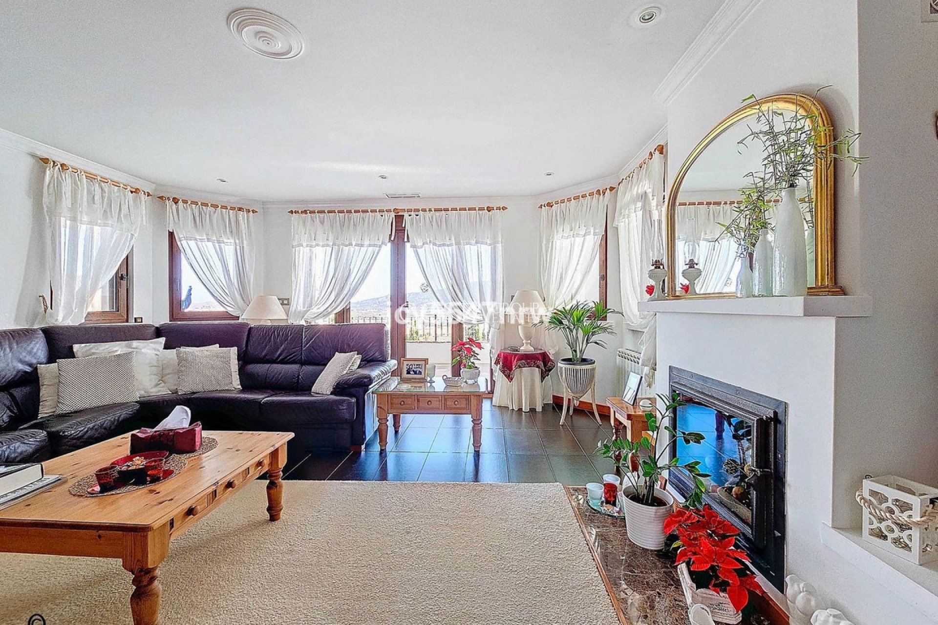 Resale - Villa -
Pinoso - Pinoso Centro