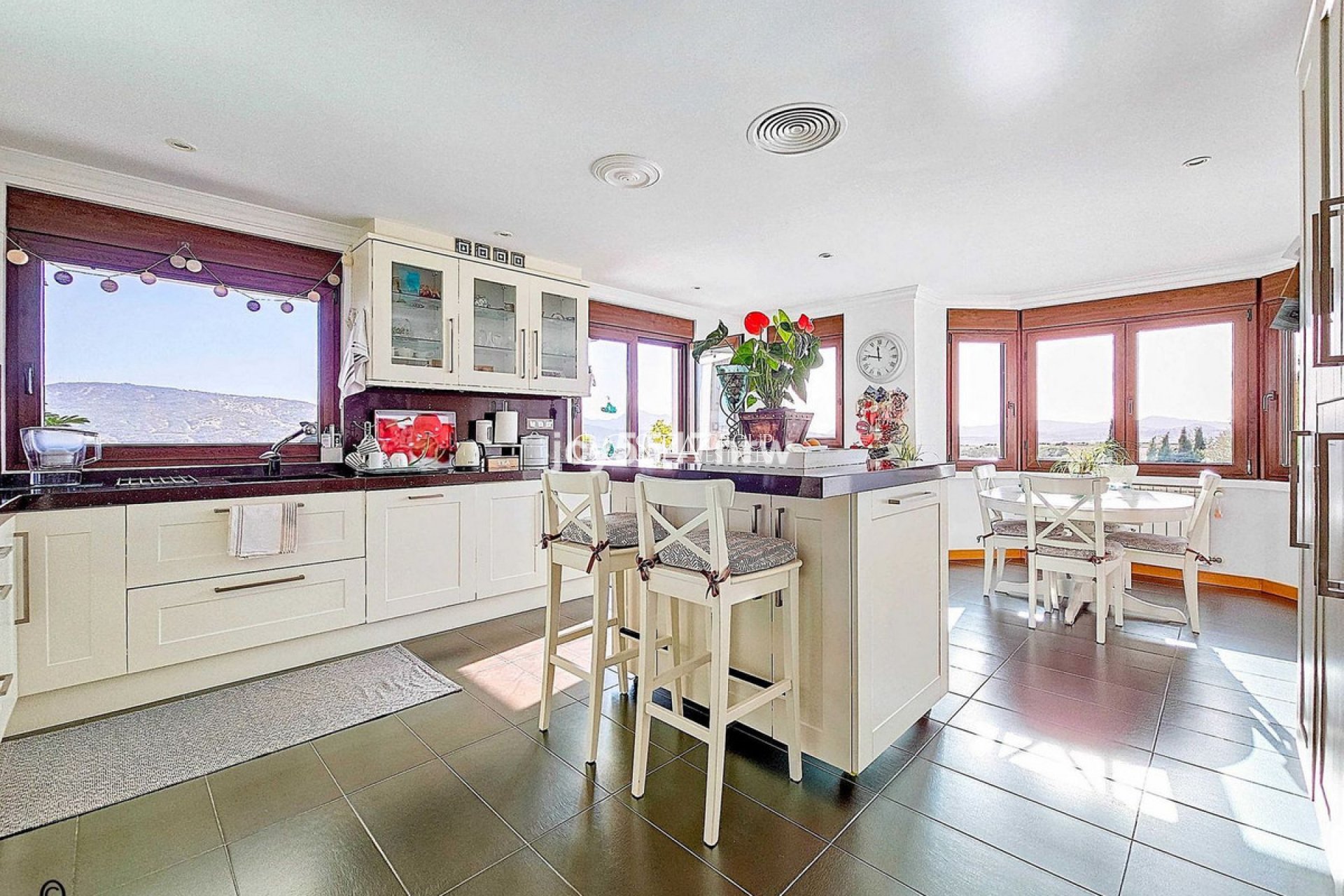 Resale - Villa -
Pinoso - Pinoso Centro